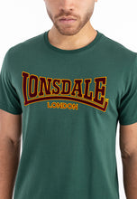 Laden Sie das Bild in den Galerie-Viewer, Lonsdale 111001 Classic T-Shirt Bottle Green
