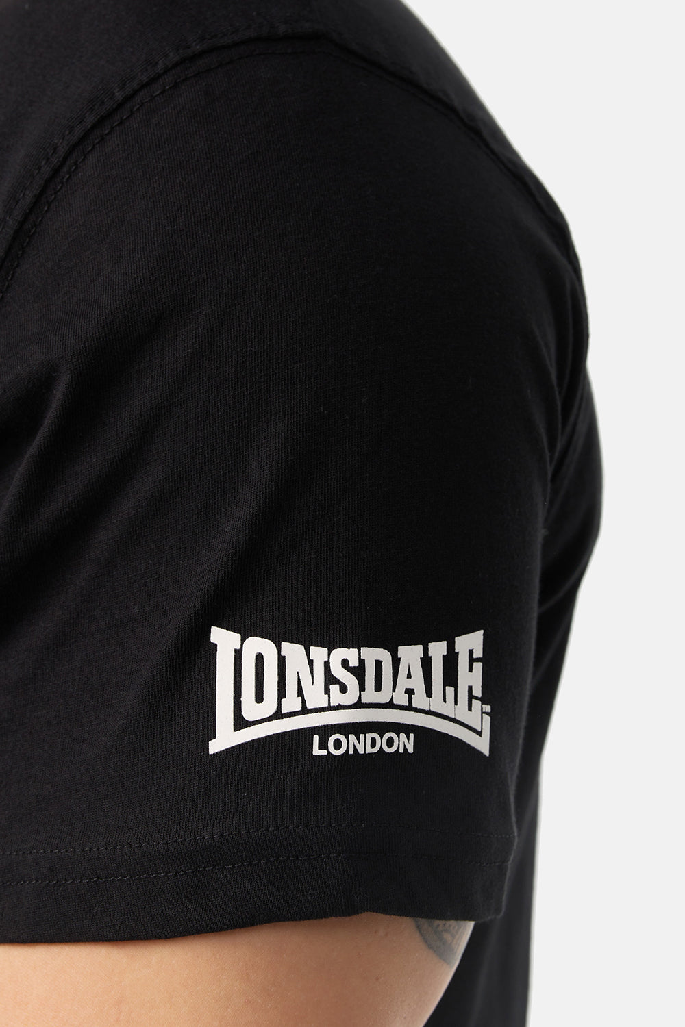 Lonsdale 111238 Against Racism T-Shirt - Schwarz