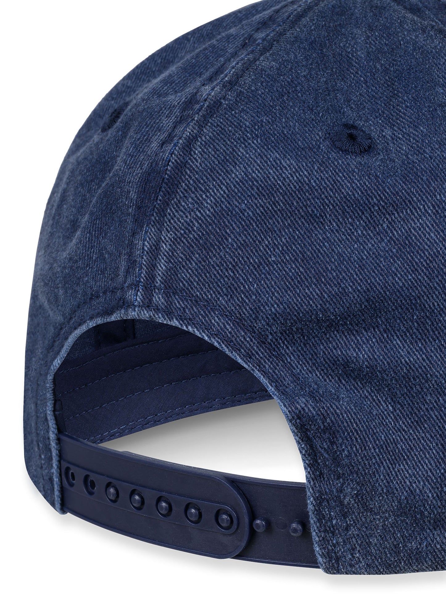 Lonsdale Kappe in Washed Navy – Rückansicht mit verstellbarem Snapback-Verschluss.