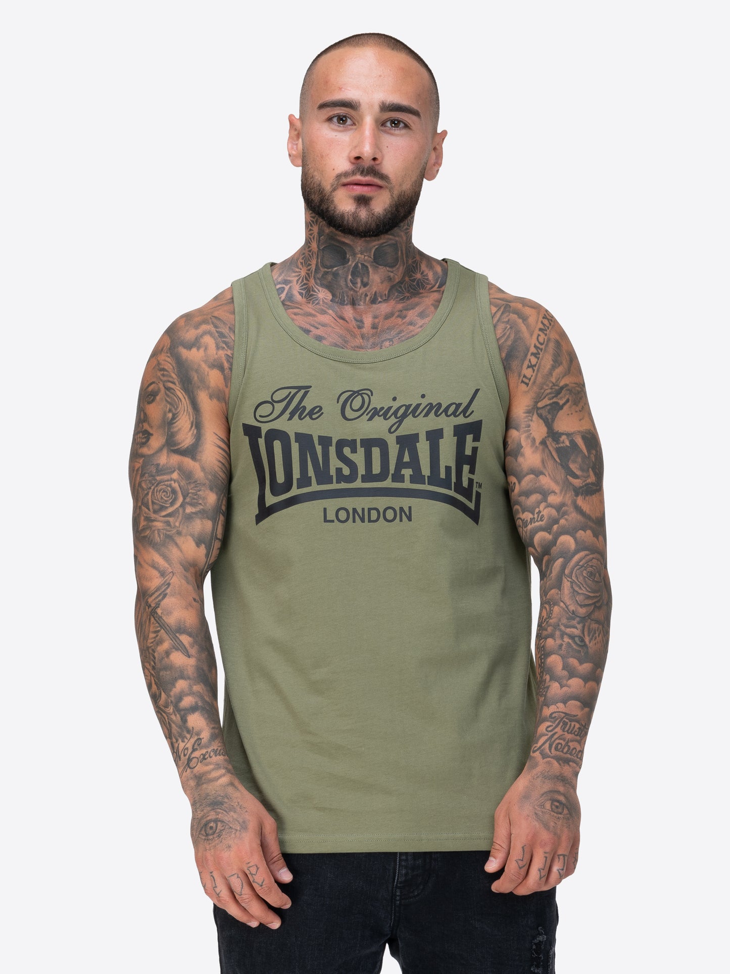 Lonsdale Singlets im Doppelpack in Schwarz und Oliv mit Frontdruck