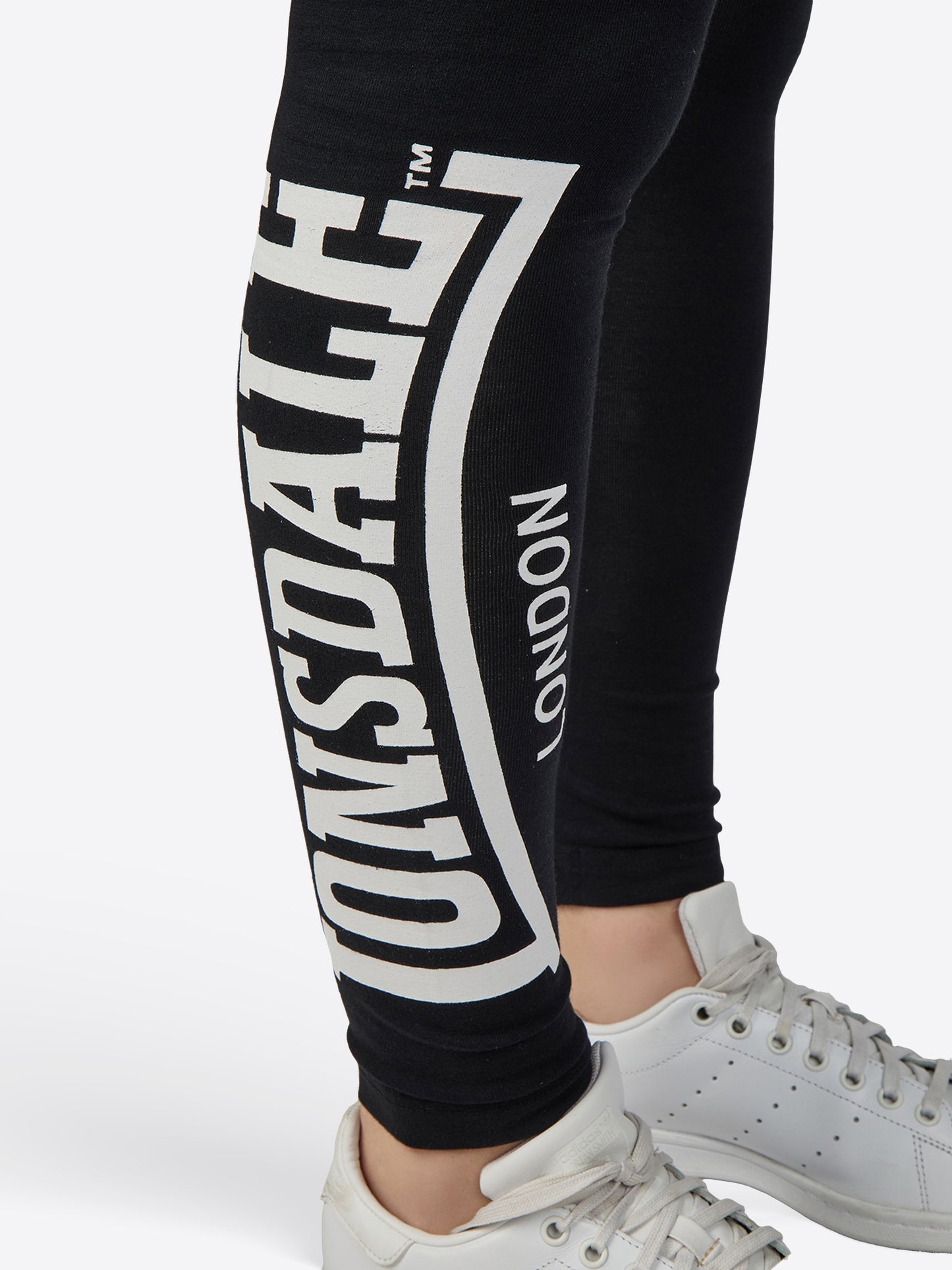 onsdale Damen T-Shirt und Leggings Set mit kontrastfarbenem Logoaufdruck auf Brust und Wade