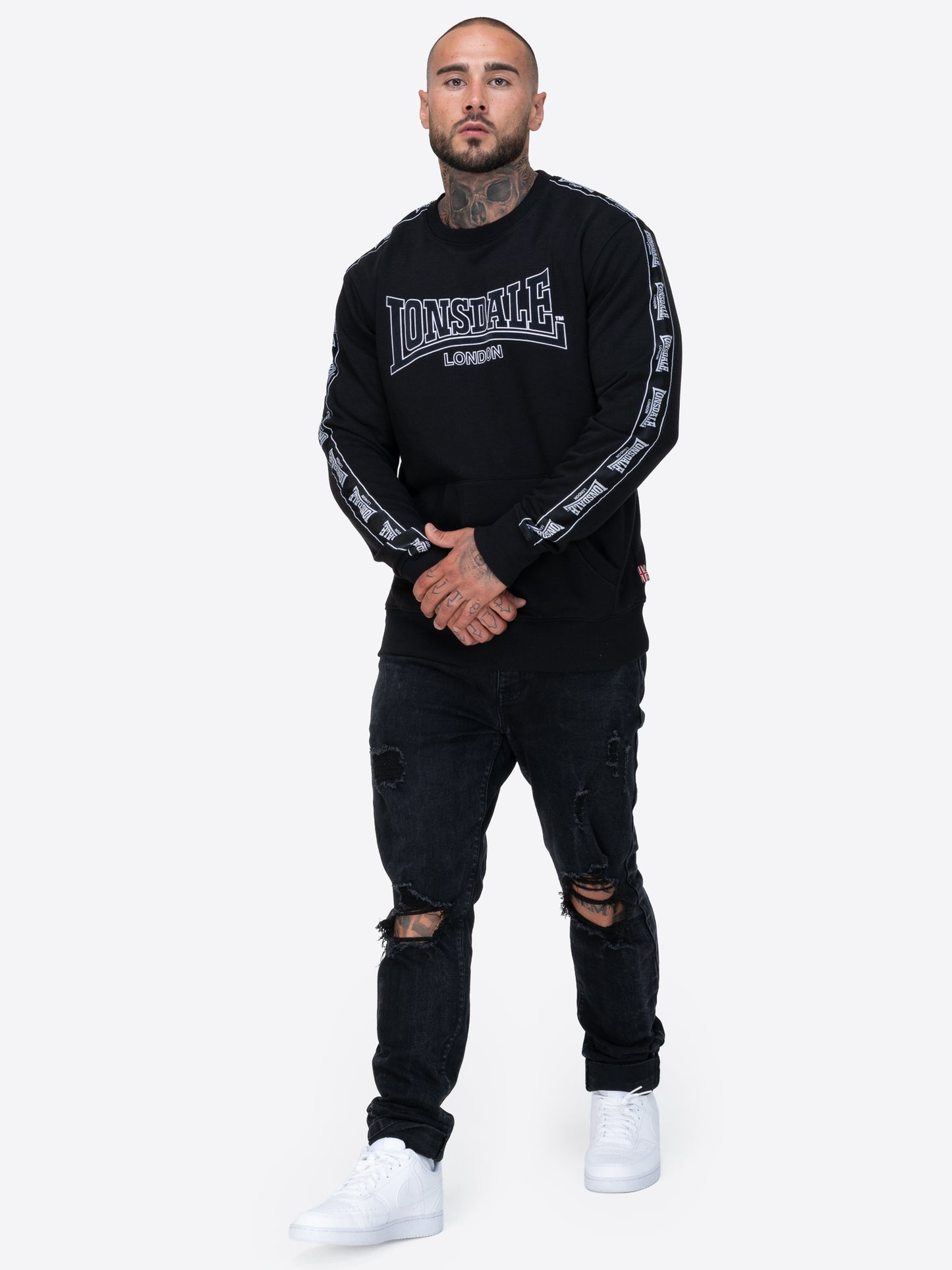 Lonsdale Sweatshirt mit Rundhals, Brust-Flockdruck, Schulter- und Ärmel- Webband, Union Jack-Label an der Seite