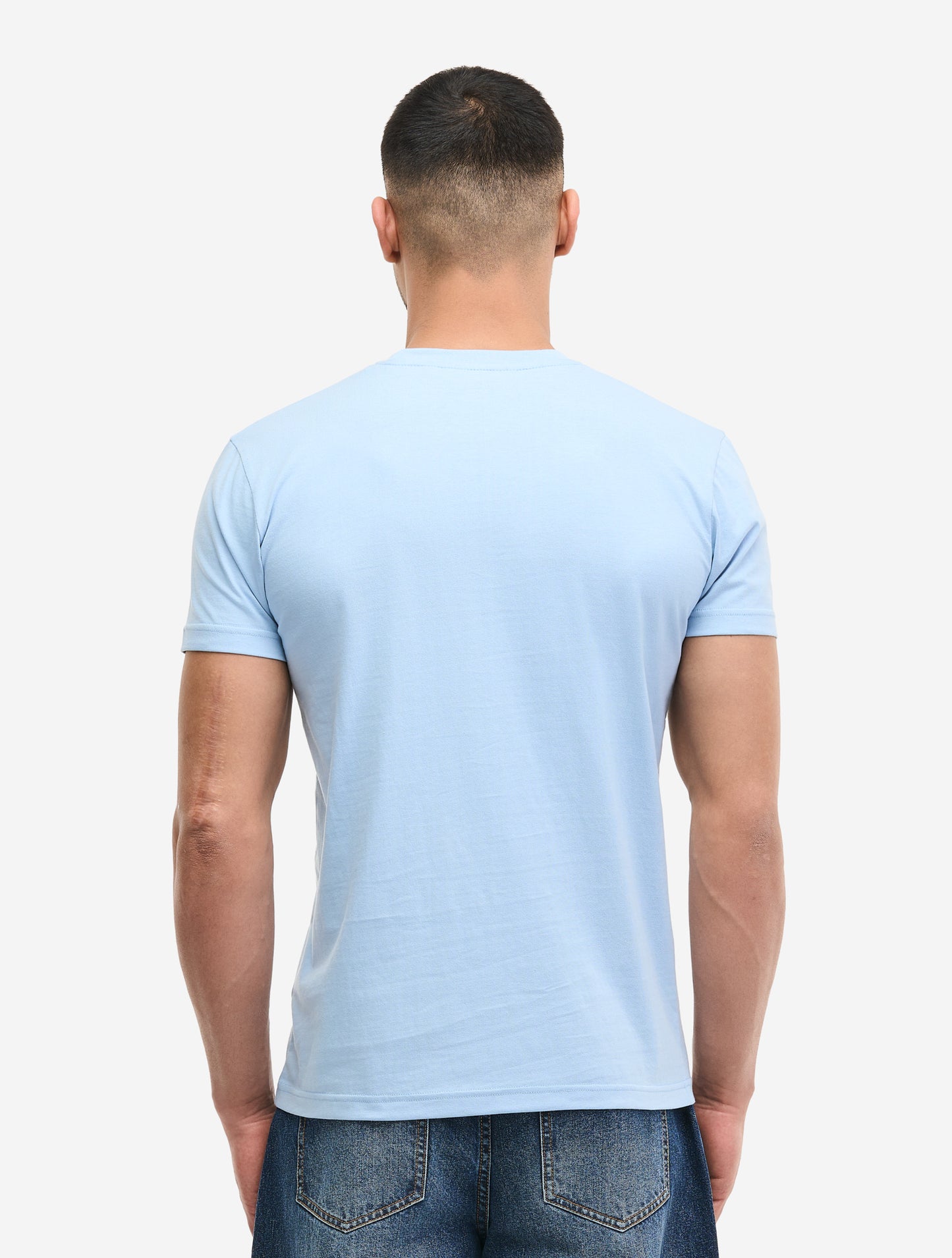 Rückseite des blauen Lonsdale T-Shirts , gerader Schnitt aus hochwertigem Jersey-Stoff für optimalen Tragekomfort.