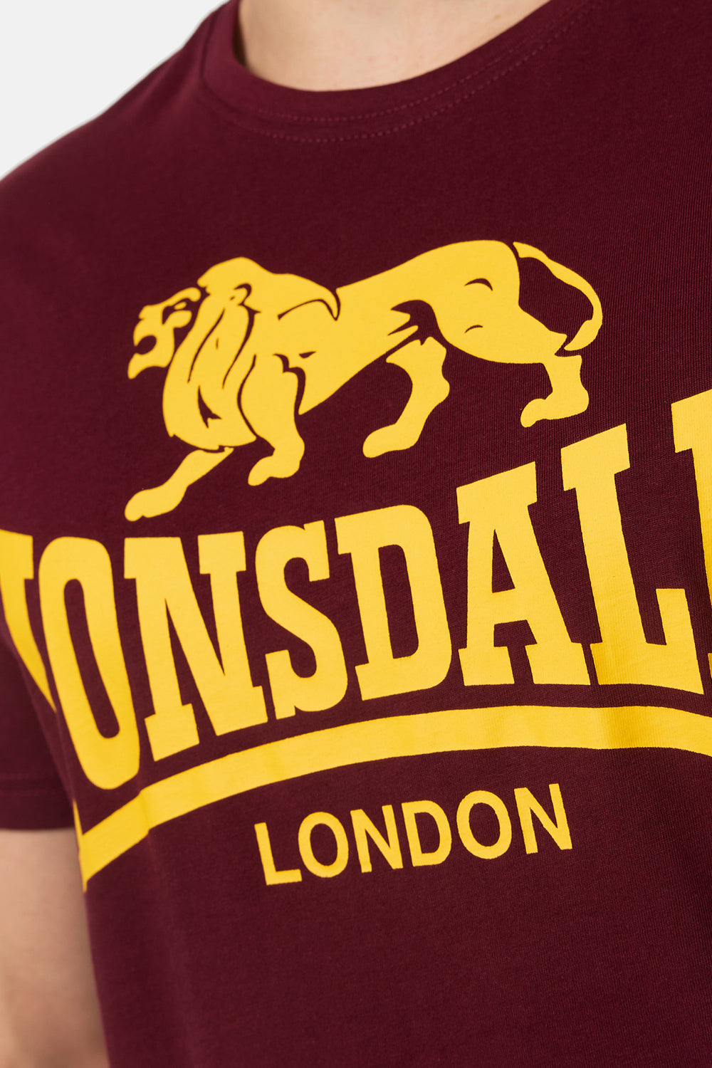 Lonsdale 119083 Regular Logo T-Shirt Vintage Oxblood