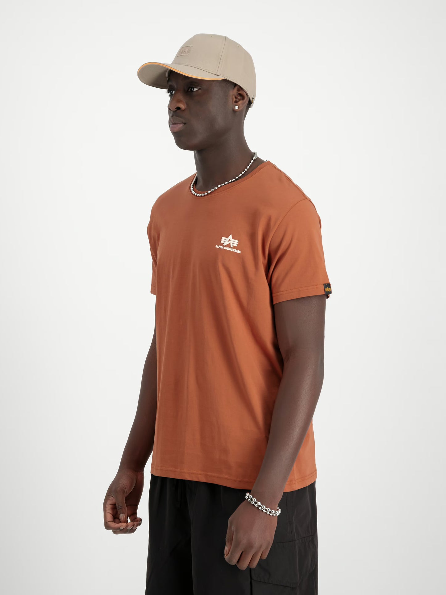 188505 Alpha Industries Basic T-Shirt Small Logo - hazel brown