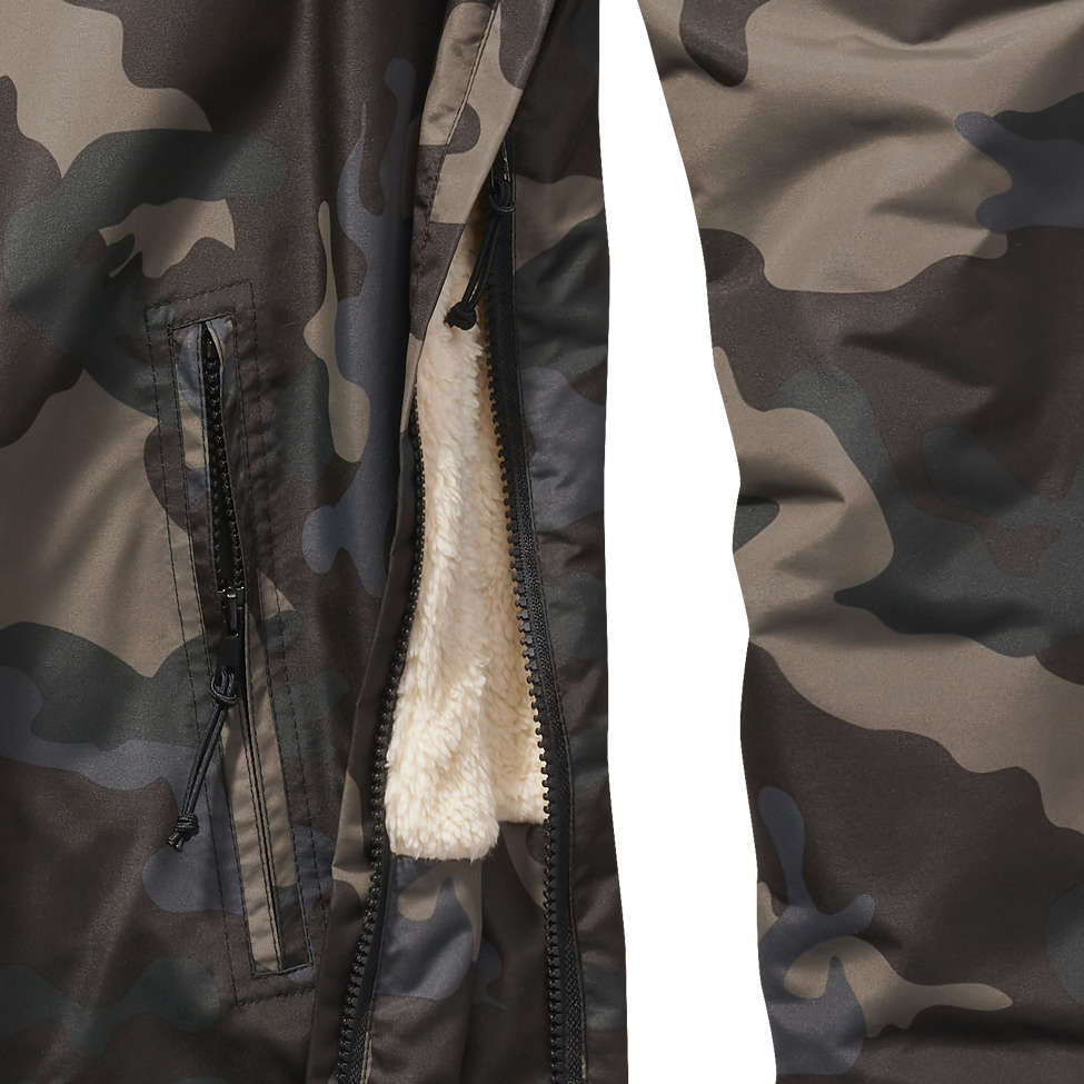 Brandit Windbreaker Sherpa Jacke Dark Camo mit Teddyfell-Futter, Kapuze und wasserabweisendem Material