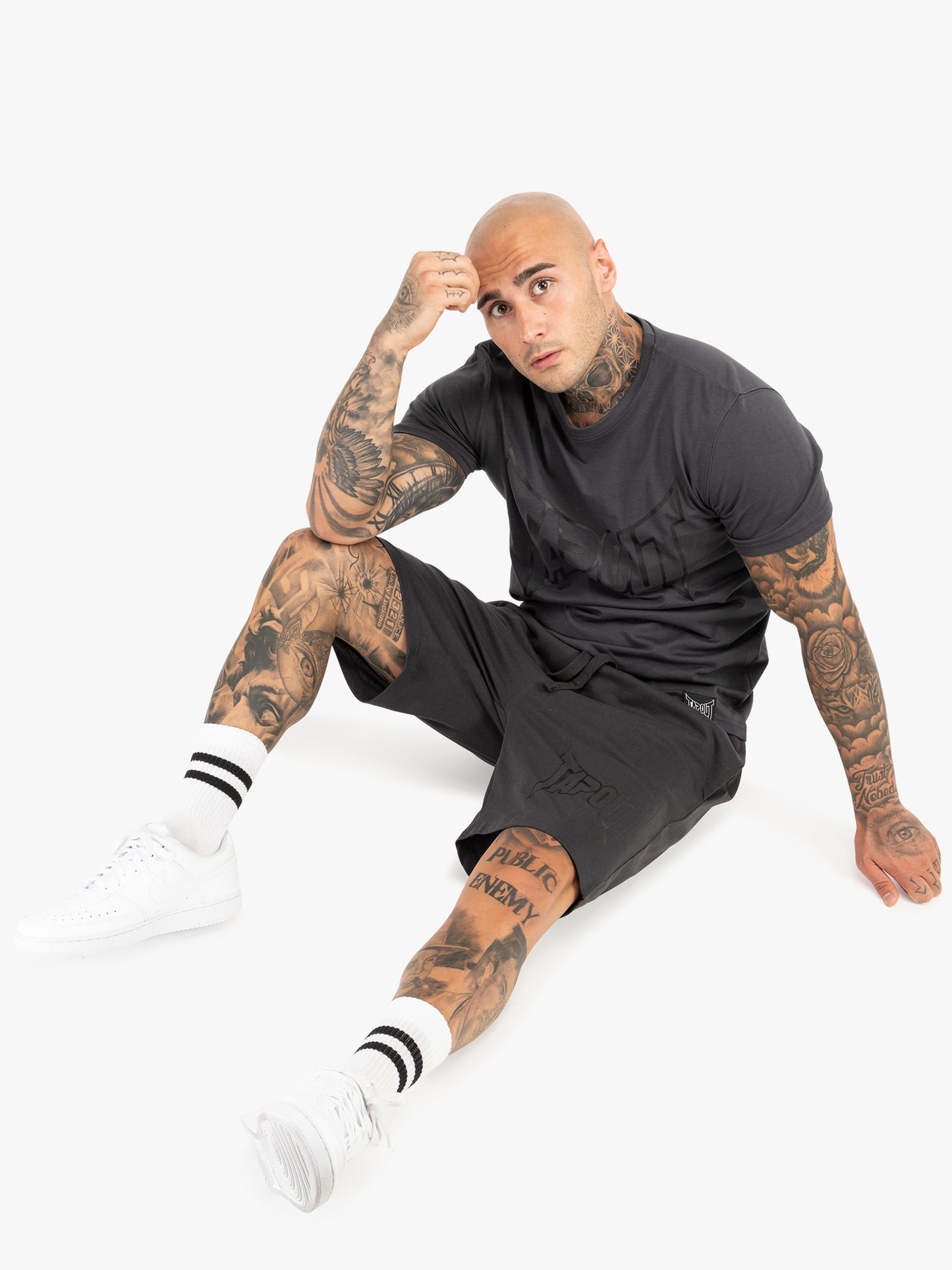 Tapout LIFESTYLE BASIC SHORTS 940007 Shorts - Anthracite
