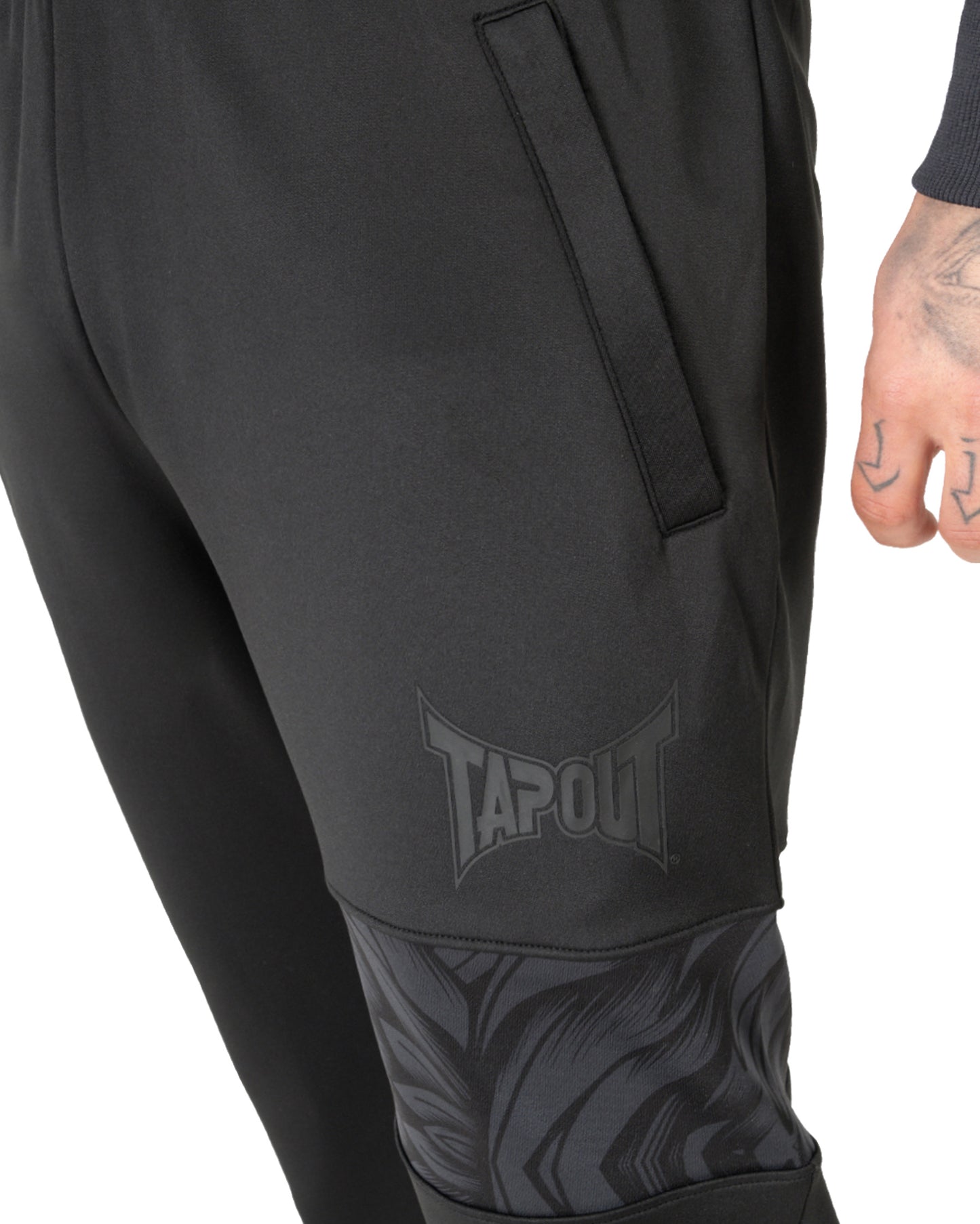 Tapout 940038 Spirit Tracksuit Schwarz