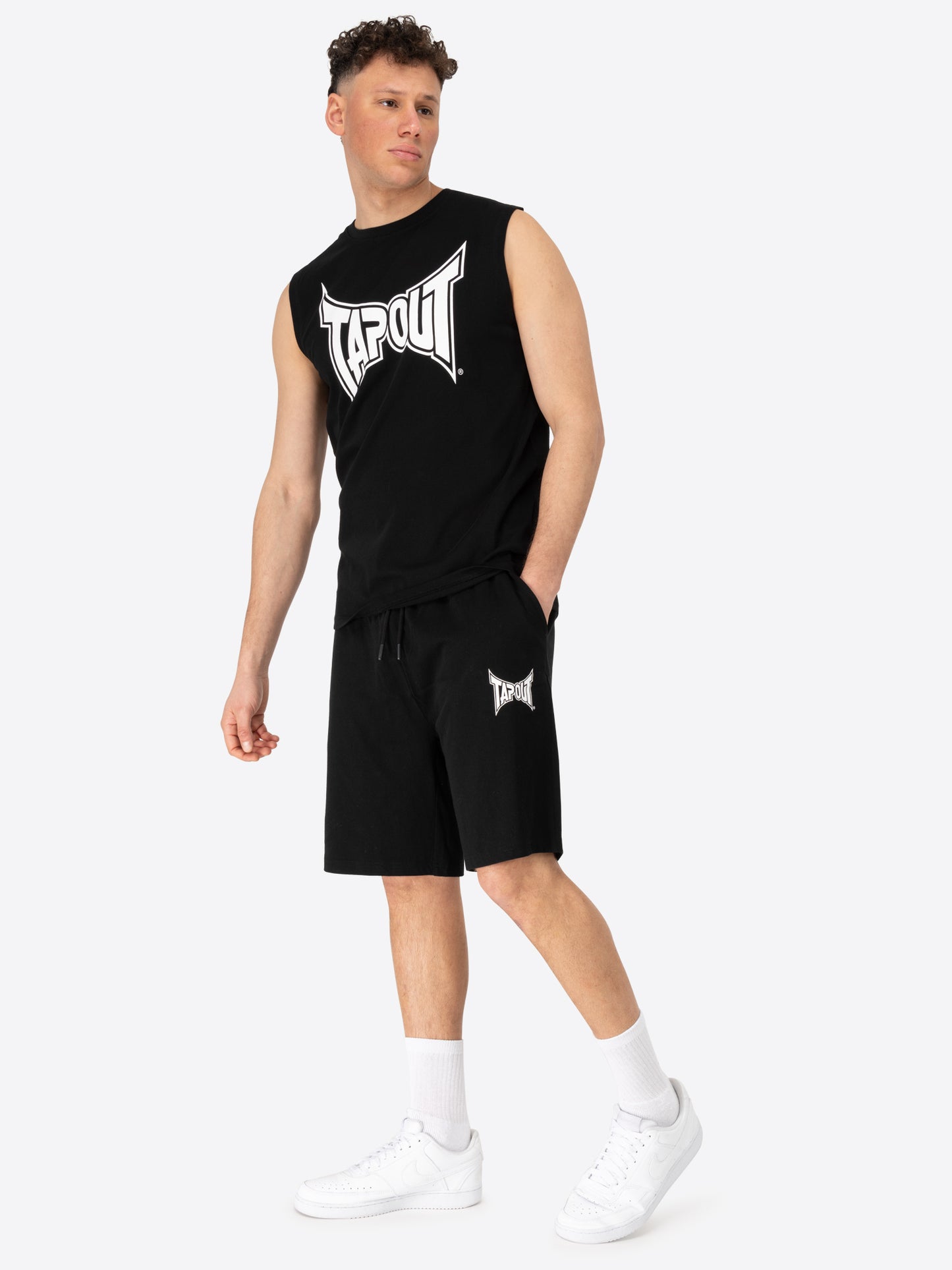 Tapout 940093 Diego T-Shirt & Shorts Set Schwarz