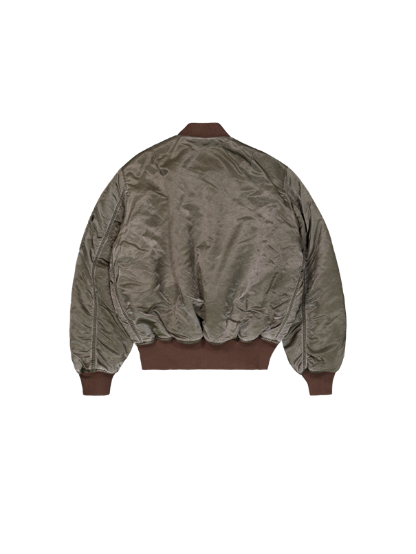Alpha Industries MA-1 Vintage Bomberjacke Rückansicht – klassischer Herren Bomber im Military-Look, erhältlich bei bluepalm.ch Schweiz