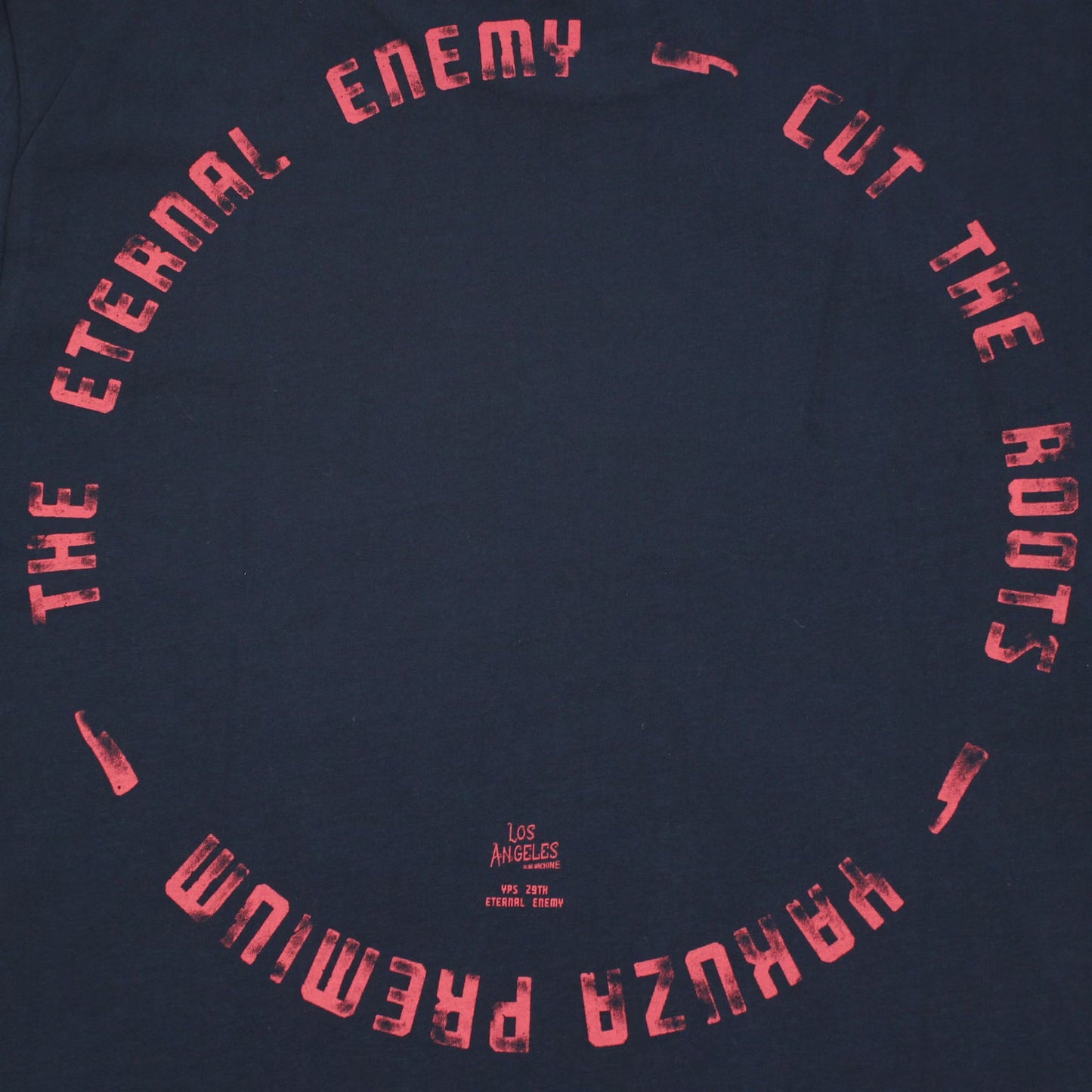Roter Yakuza Premium Eternal Enemy Kreisdruck im Detail