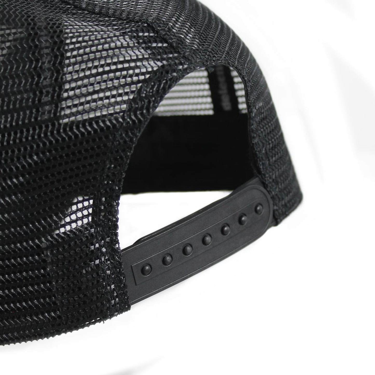 Yakuza Premium Base Cap – Snapback stylisches, schwarzes Cap mit hochwertigem Stick-Design. Perfekt für trendbewusste Streetwear-Fans. Robuste Verarbeitung und unverwechselbares Yakuza-Logo für den ultimativen Look. Ideal für jedes Casual-Outfit Snapbacks