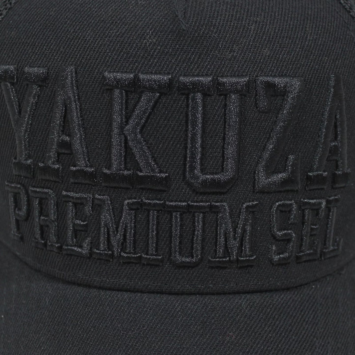 Yakuza Premium Base Cap – Snapback stylisches, schwarzes Cap mit hochwertigem Stick-Design. Perfekt für trendbewusste Streetwear-Fans. Robuste Verarbeitung und unverwechselbares Yakuza-Logo für den ultimativen Look. Ideal für jedes Casual-Outfit Snapbacks