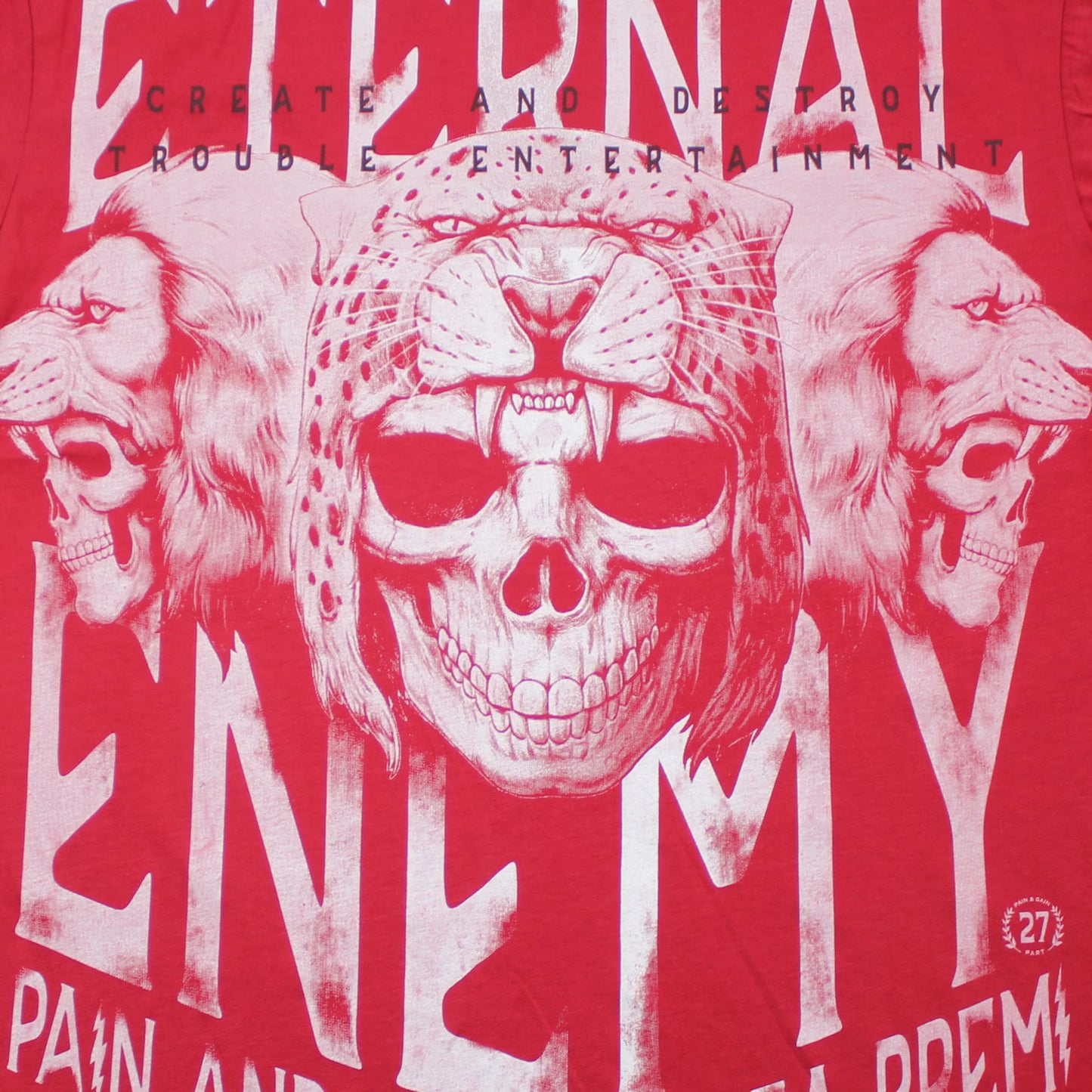 Yakuza Premium T-Shirt 3903 in rot mit grossem, detailreichem Rückenprint und kleinem Logo auf der linken Brust.