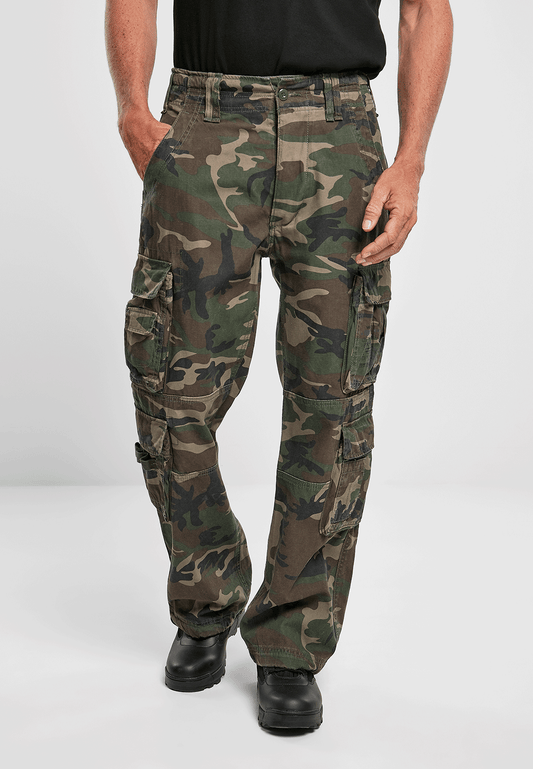 Brandit Pure Vintage Pants Woodland – Robuste Herren Cargo-Hose in Camouflage Grün im Onlineshop Schweiz.