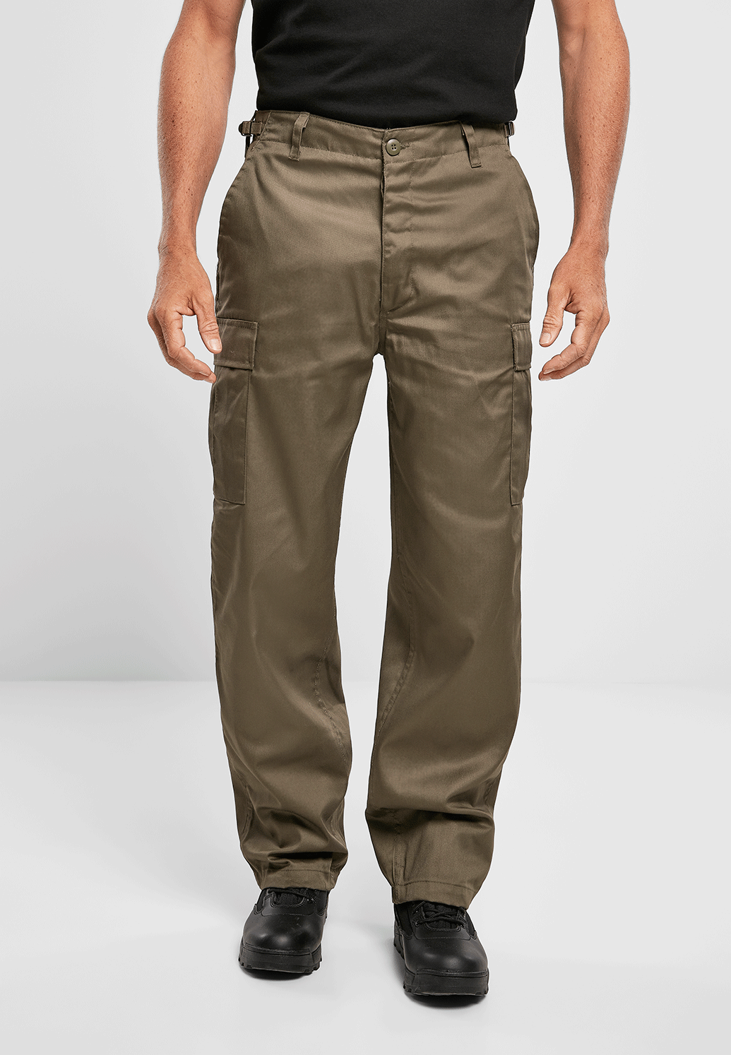 Robuste Brandit US Ranger Cargo-Hose für Herren im klassischen Olivgrün mit grossen Beintaschen.