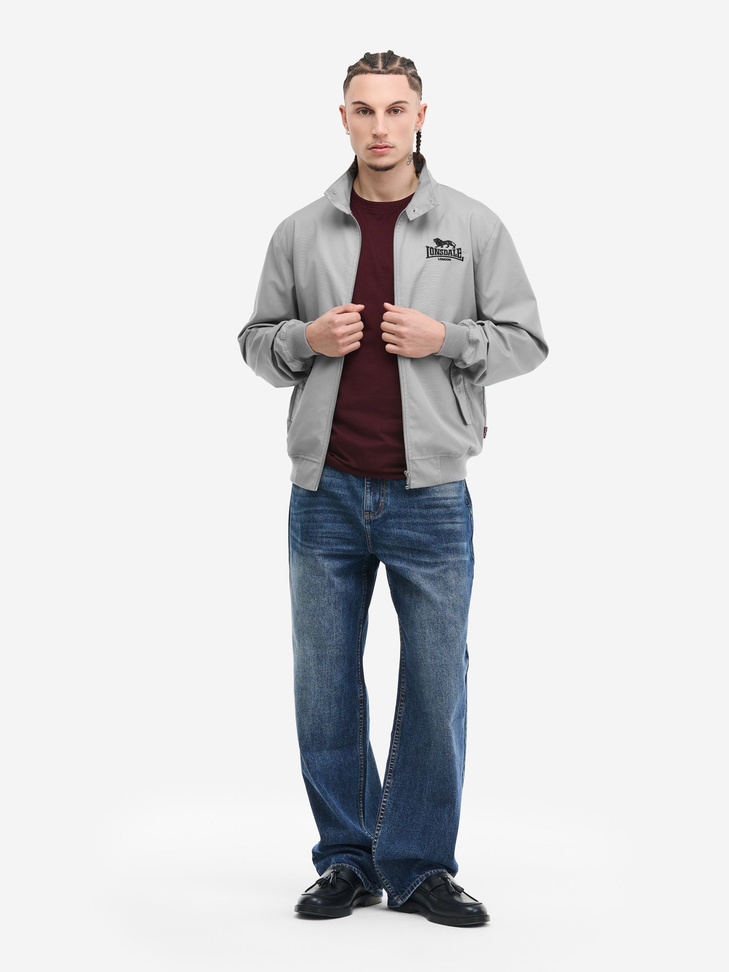 Graue Lonsdale Harrington Jacke, Frontansicht.