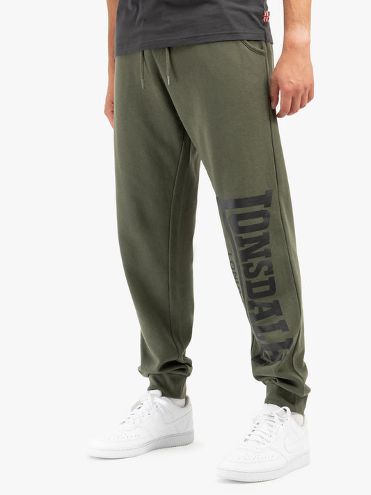 Lonsdale Jogginghose olive in sportlichem Design, aus weichem Material mit elastischem Bund und Logo-Print an der Seite
