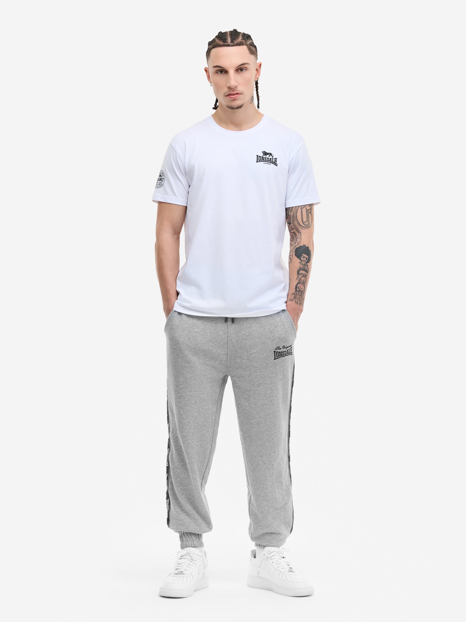 Weisses Lonsdale Herren T-Shirt mit Logo-Druck auf der Brust.