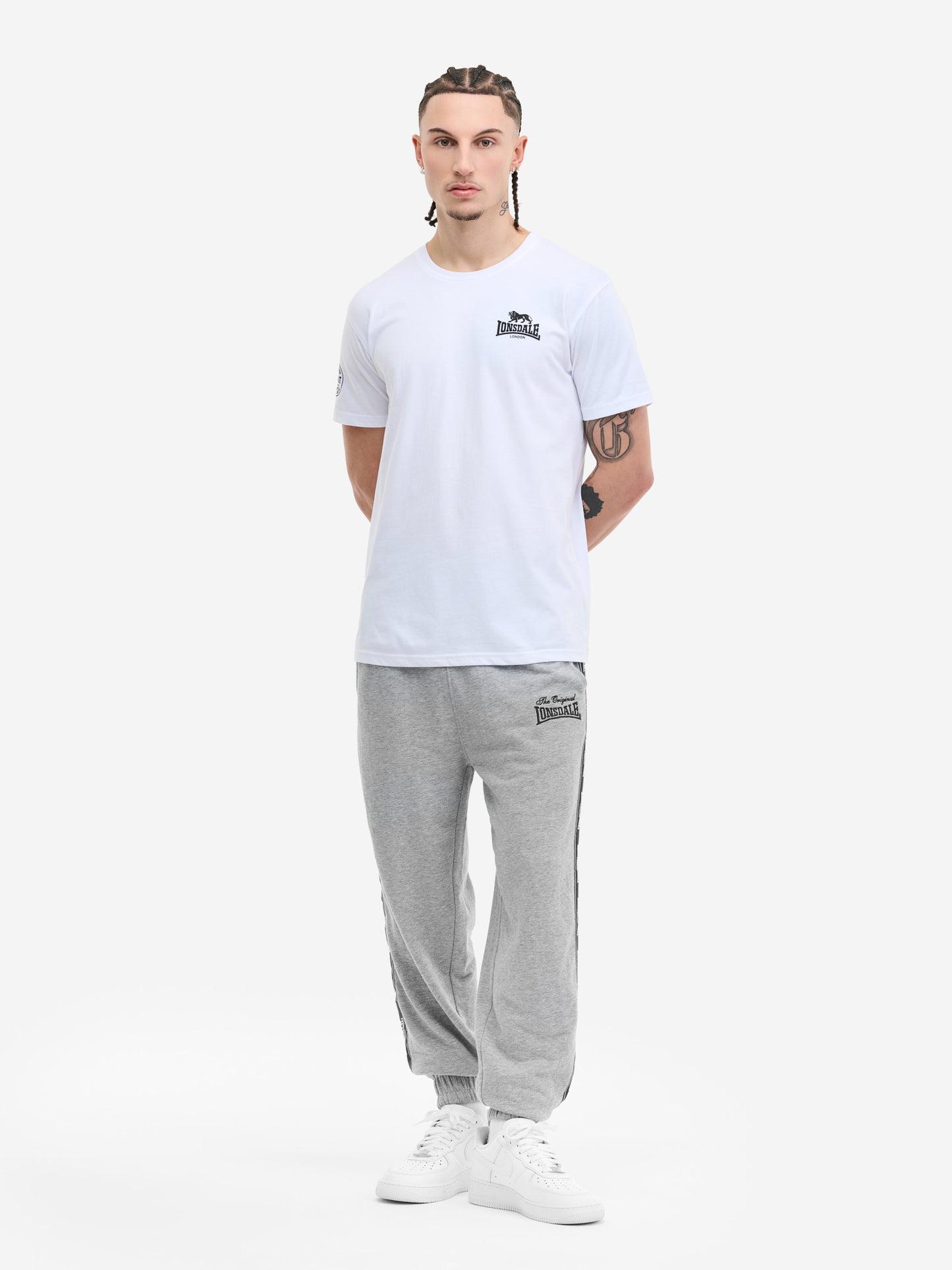 Weisses Lonsdale Herren T-Shirt mit Logo-Druck auf der Brust.