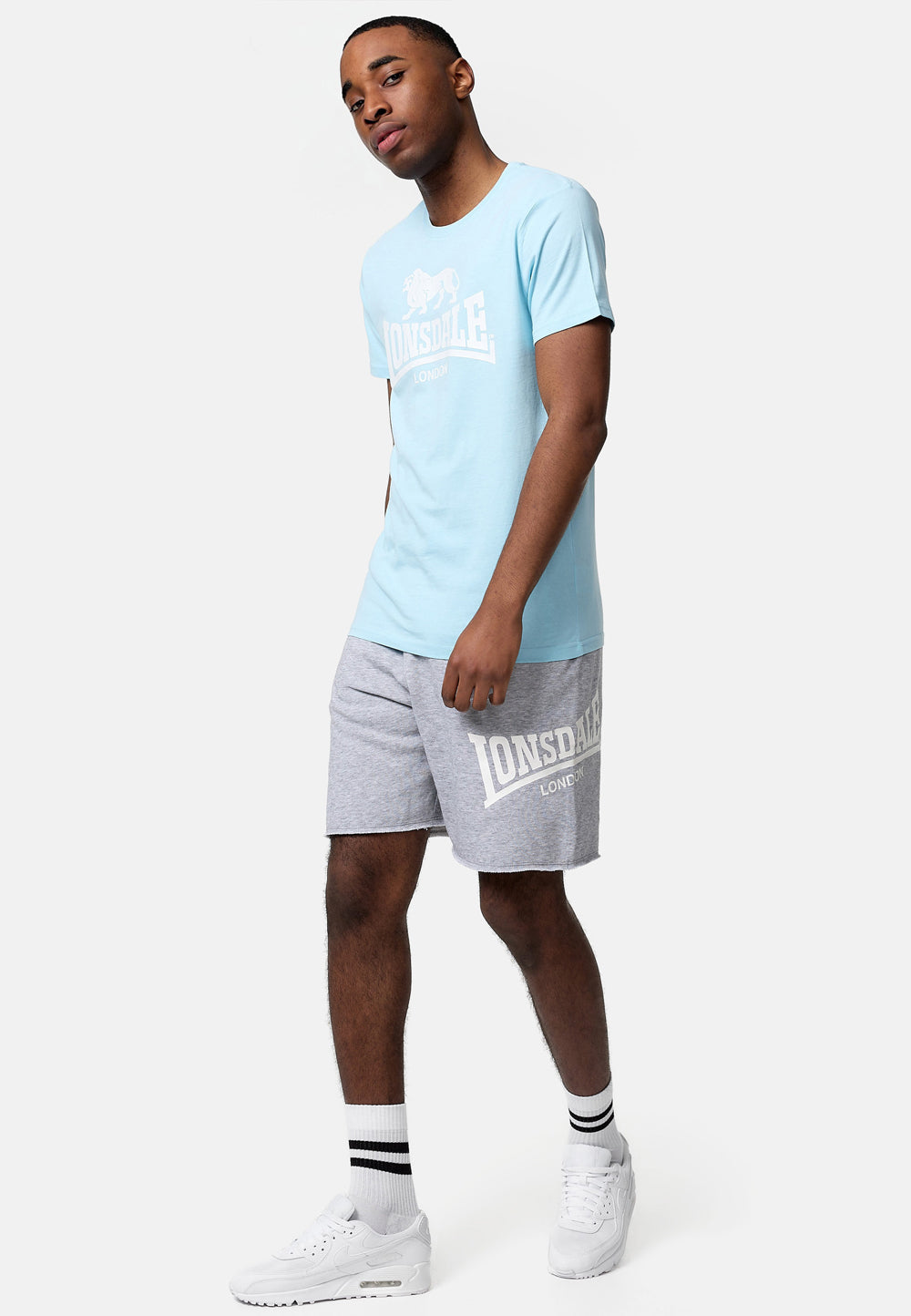 Gelbes Lonsdale St. Erney Herren T-Shirt in regulärer Passform mit markantem Logo-Brustprint in Weiss.