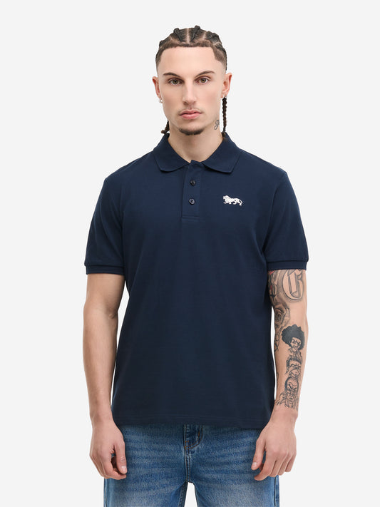 Lonsdale Poloshirt Navy mit gesticktem Löwen.