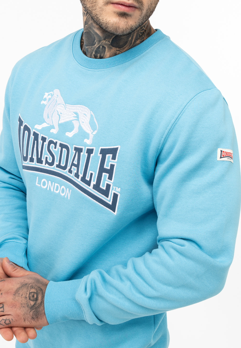 Lonsdale Herren Sweatshirt blau reguläre Passform mit gestickter Brustapplikation Rundhals und Logo am Ärmel