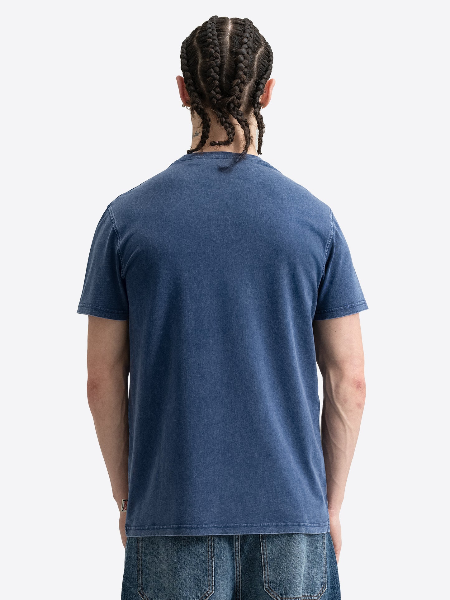 Rückseite des dunkelblauen Lonsdale T-Shirts für Herren.