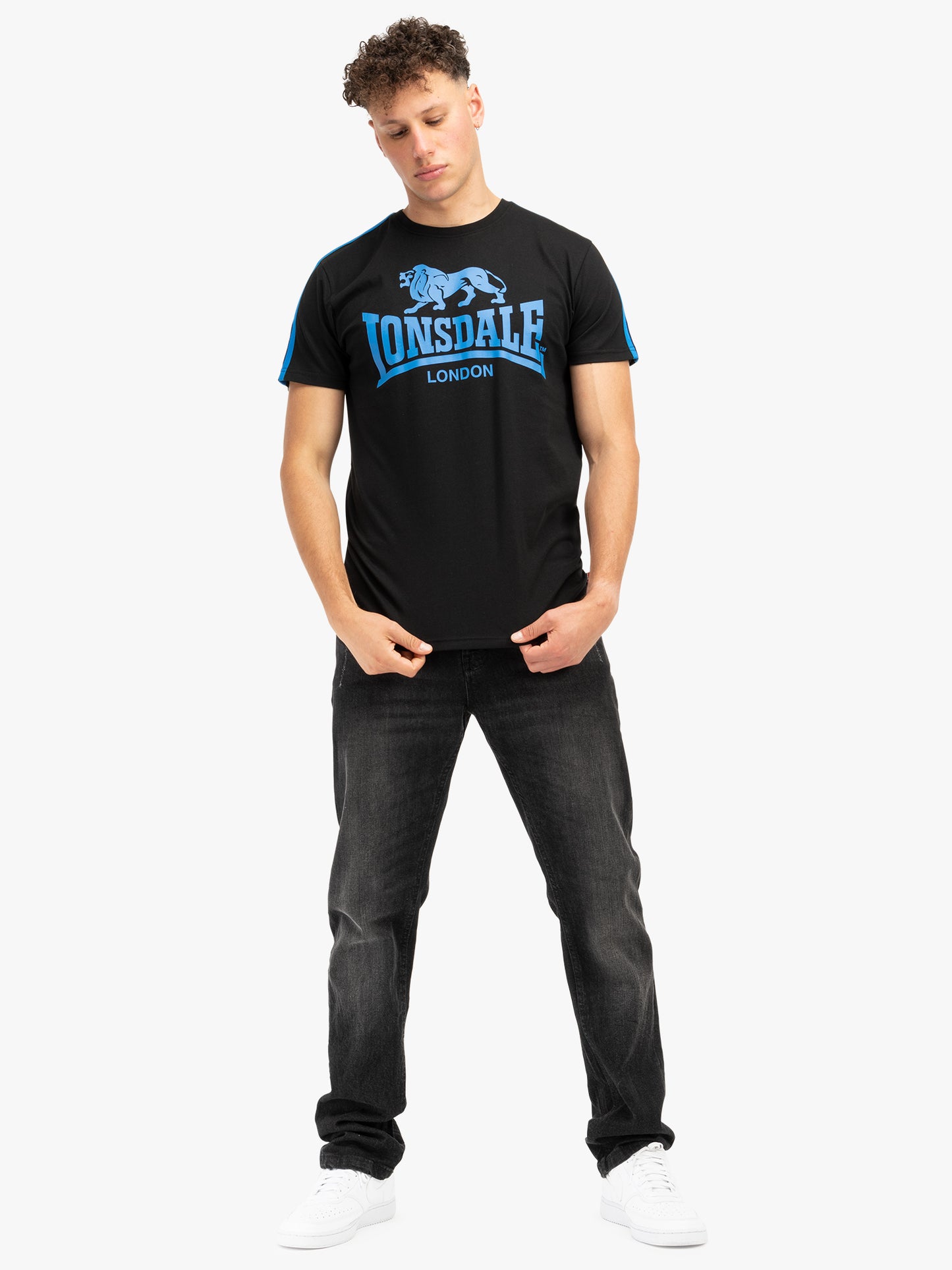 Schwarzes Lonsdale T-Shirt aus Baumwolle mit grossem Logo-Print und Streifen an Schultern