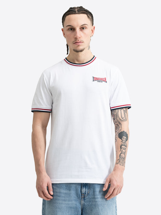 Weisses Lonsdale Herren T-Shirt im Slim-Fit-Schnitt mit Logo-Stickerei.
