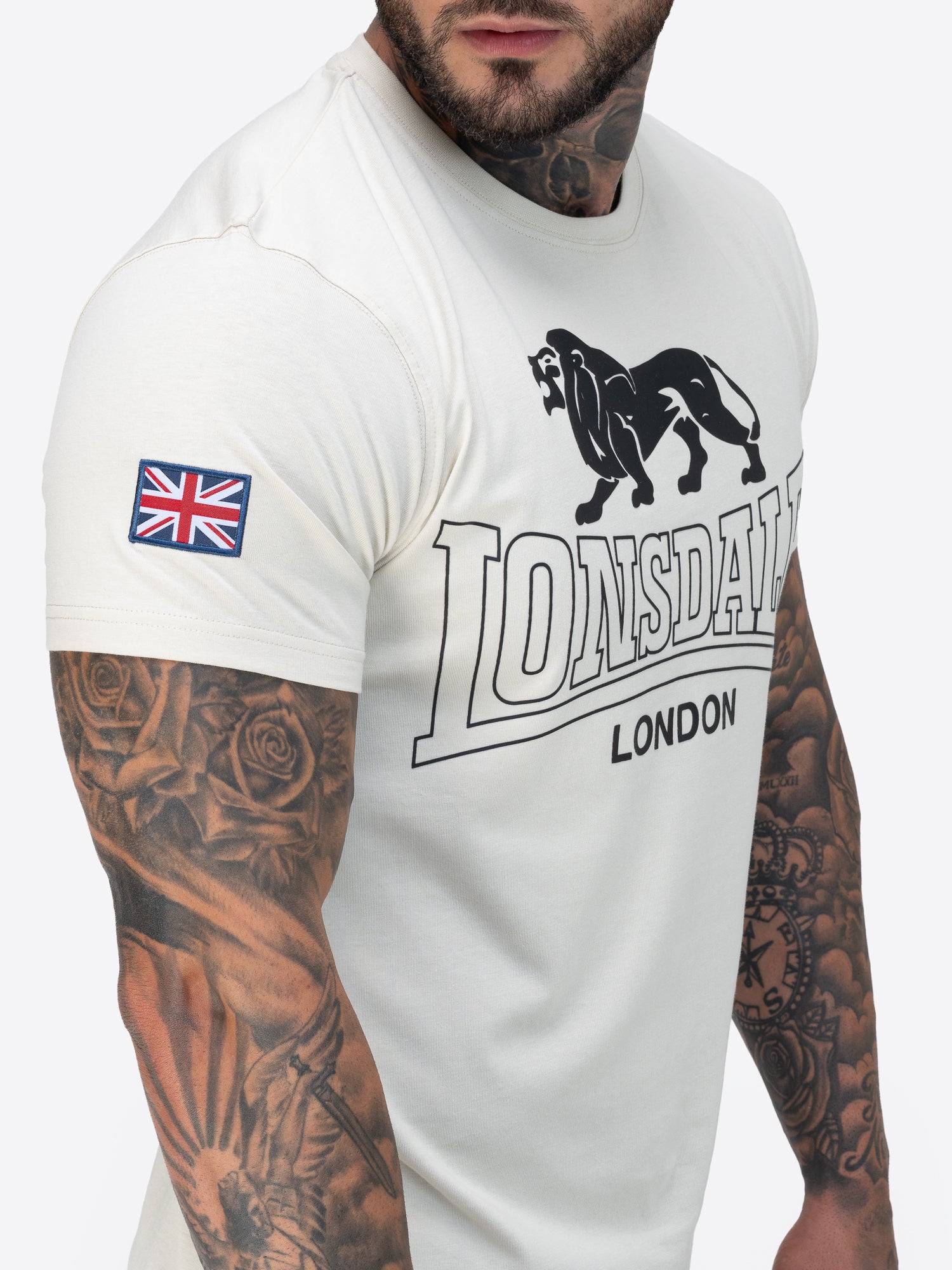 Lonsdale T-Shirt aus schwerem Jersey mit Logo-Print vorn und kleinen Ärmel-Details wie Union Jack