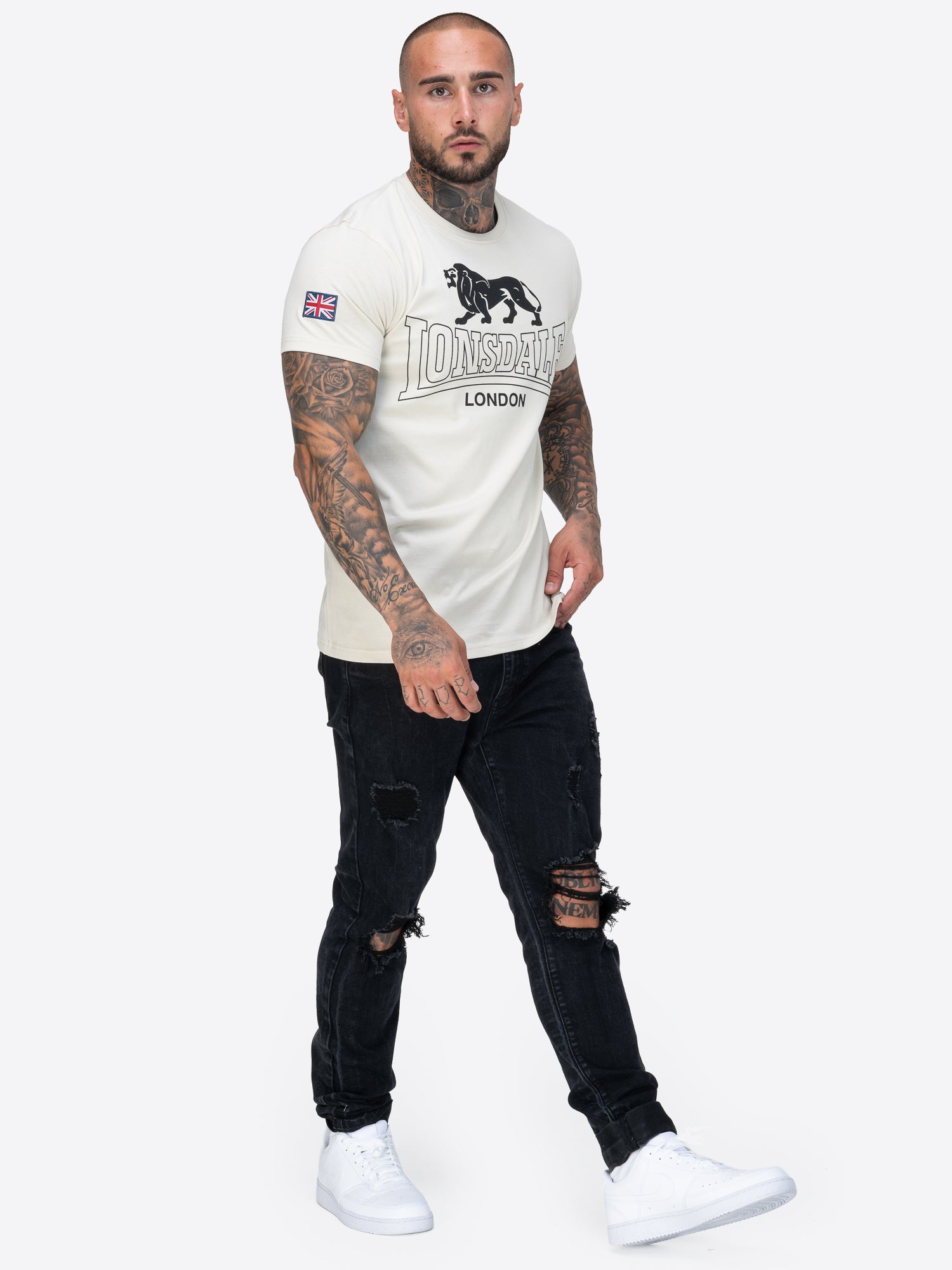 Lonsdale T-Shirt aus schwerem Jersey mit Logo-Print vorn und kleinen Ärmel-Details wie Union Jack