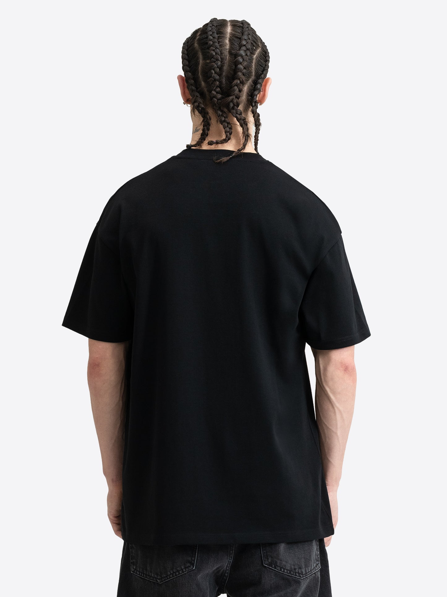 Rückseite des schwarzen Lonsdale Oversize Herren T-Shirts im weiten Schnitt.