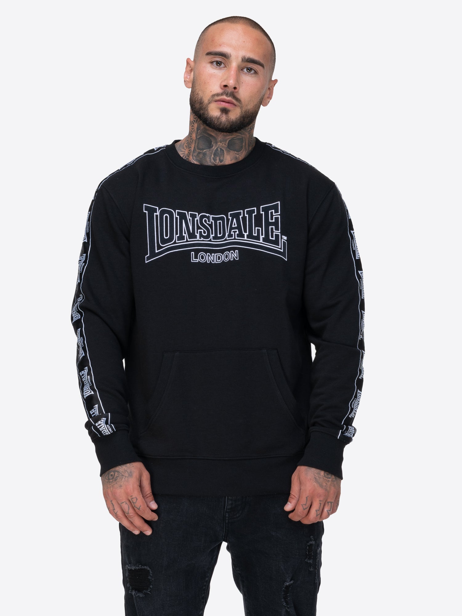 Lonsdale Sweatshirt mit Rundhals, Brust-Flockdruck, Schulter- und Ärmel- Webband, Union Jack-Label an der Seite