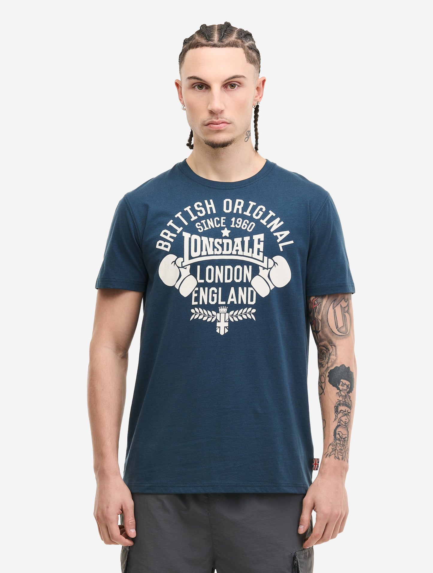 Lonsdale Herren T-Shirt in Dunkelblau mit authentischem Vintage-Logo-Print und normaler Passform aus 100% gekämmter Baumwolle.