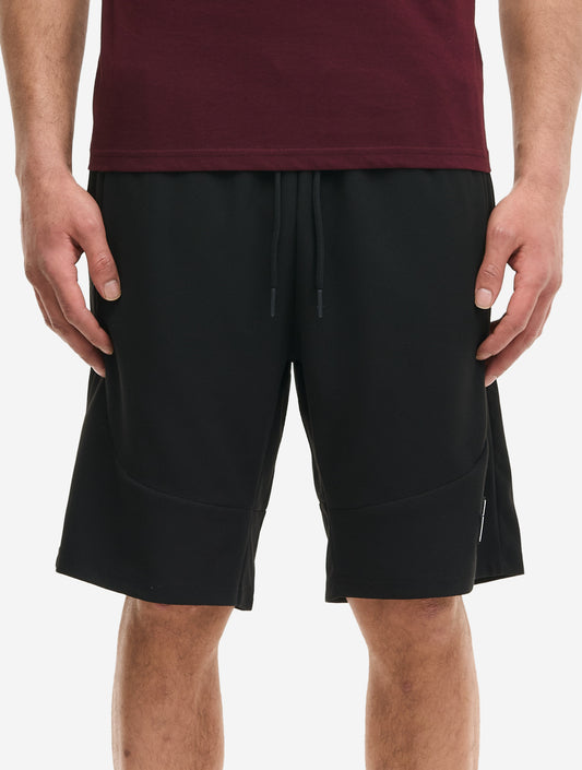 Schwarze Lonsdale Herren Shorts in Frontansicht mit Logo-Badge und Kordelzug am Bund