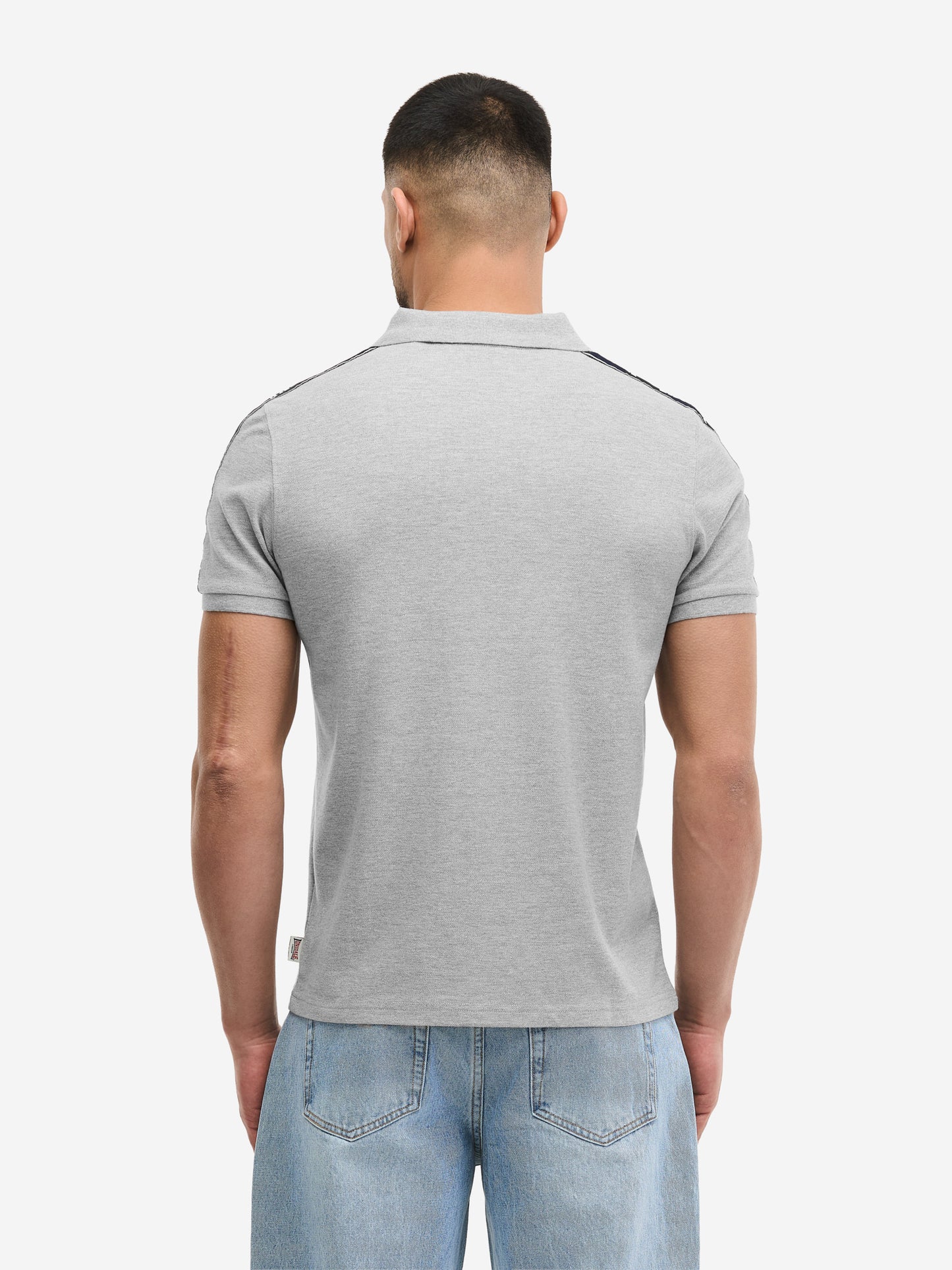 Rückansicht: Graumeliertes Lonsdale Herren Poloshirt aus Piqué mit geradem Schnitt und sportlichen Details.