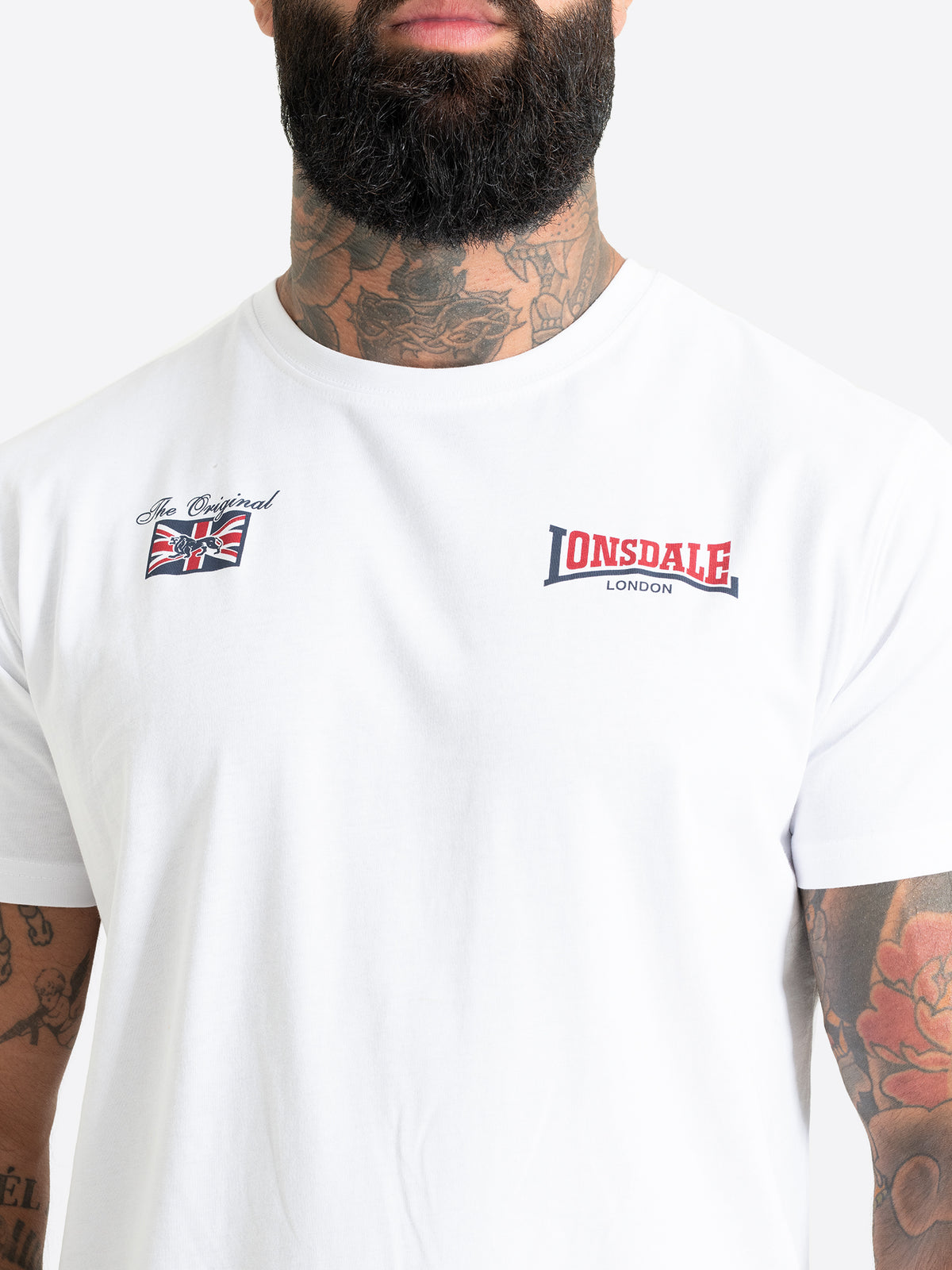 Lonsdale Herren T-Shirt in Weiss mit zwei kleinen Logo-Drucken auf der Brust.