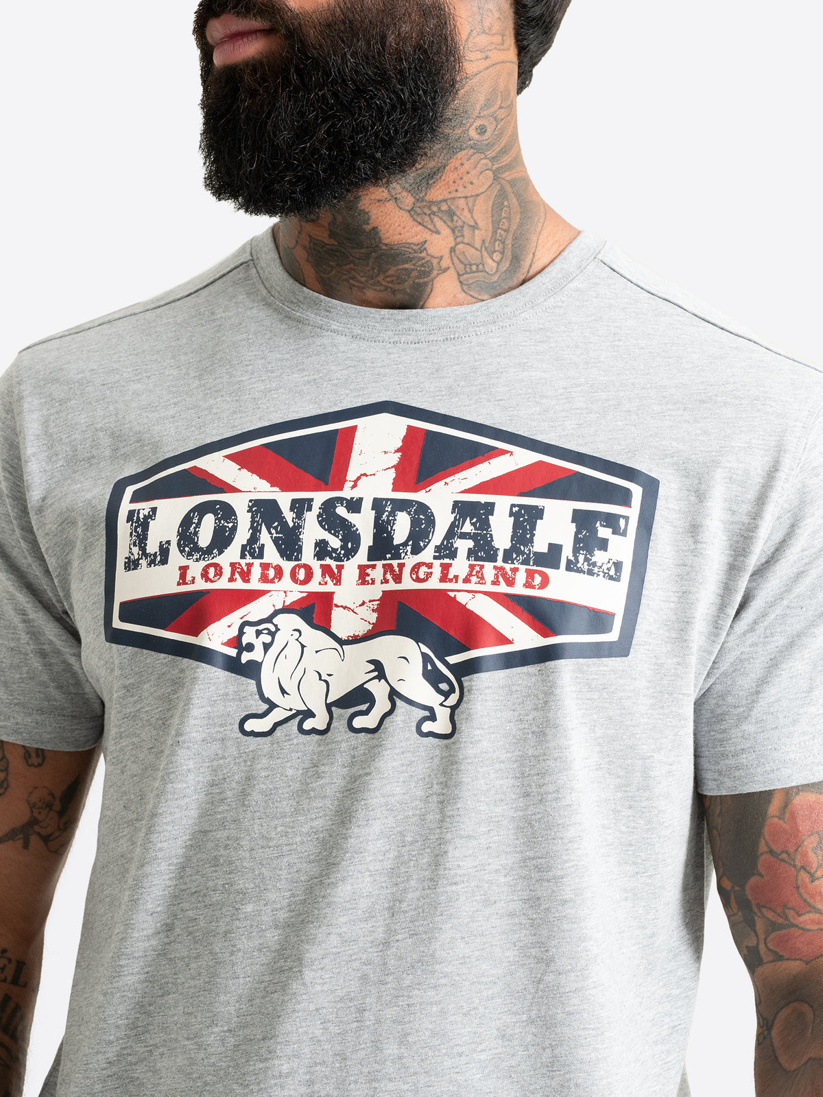 Lonsdale London Herren T-Shirt in Grau mit Union Jack Flagge und Löwen Motiv.
