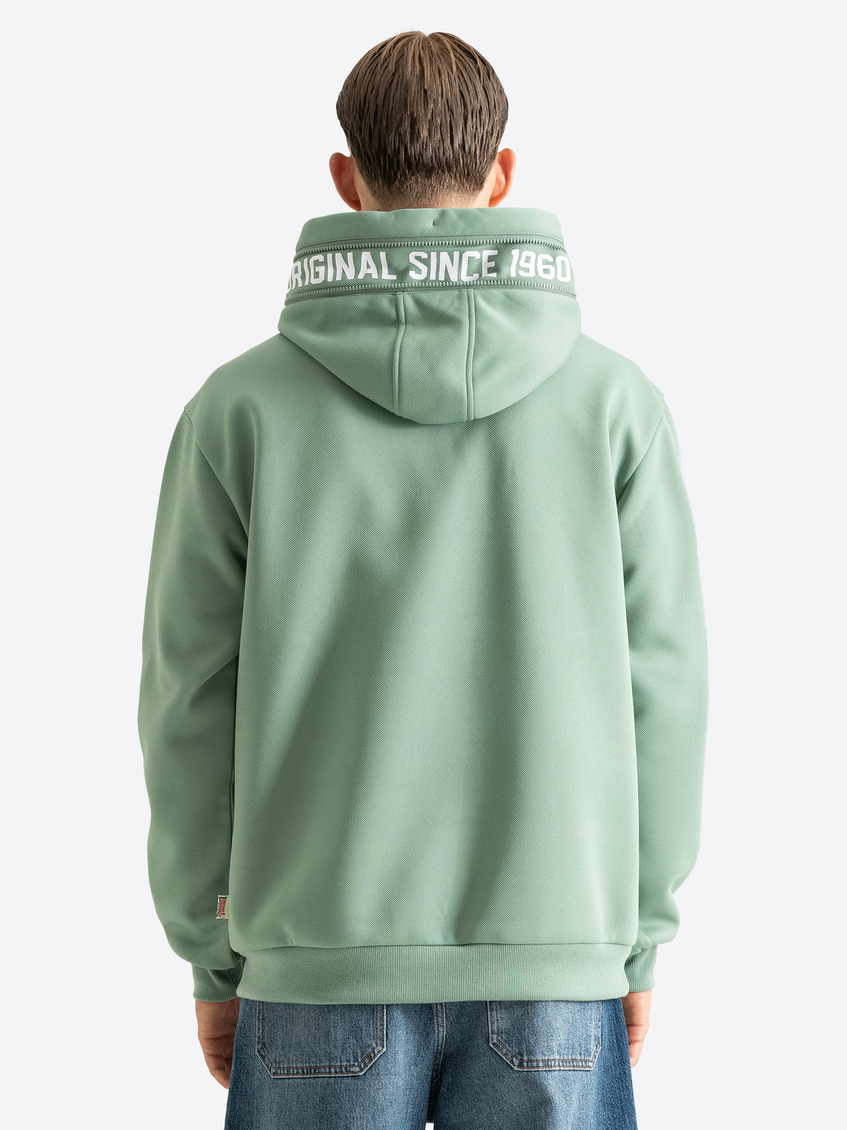 Rückansicht vom grünen Lonsdale Herren Hoodie mit geöffnetem Kapuzen-Reissverschluss.