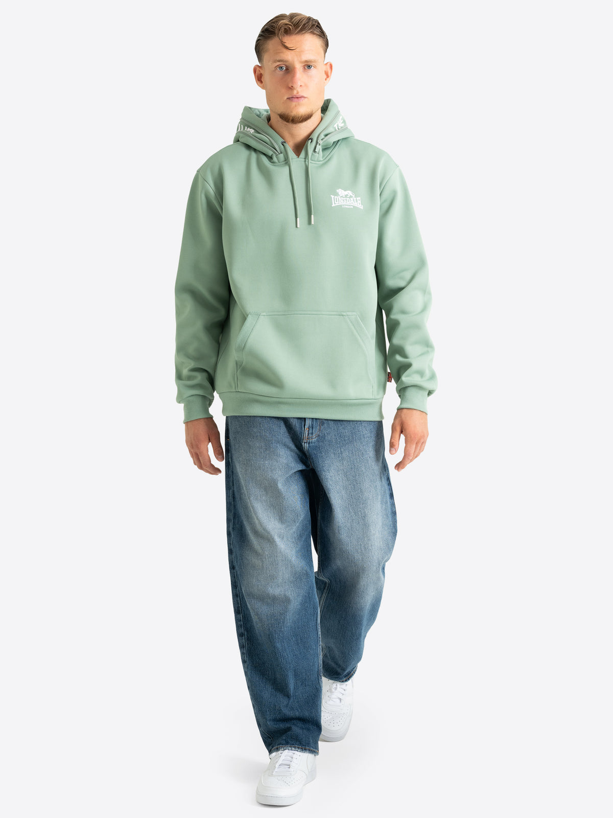 Lonsdale Herren Hoodie in Grün mit weissem Logo auf der Brust.