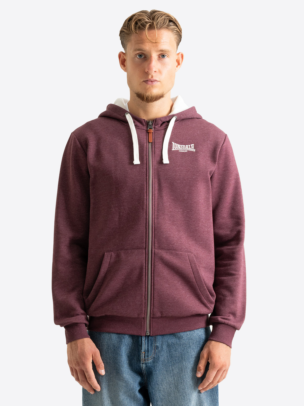 Weinrote Lonsdale Herren-Kapuzensweatjacke mit Reissverschluss und Logo-Stick.