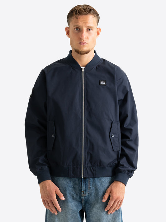 Lonsdale Herren Bomberjacke in Darknavy mit durchgehendem Reissverschluss und kleinem Logo Patch