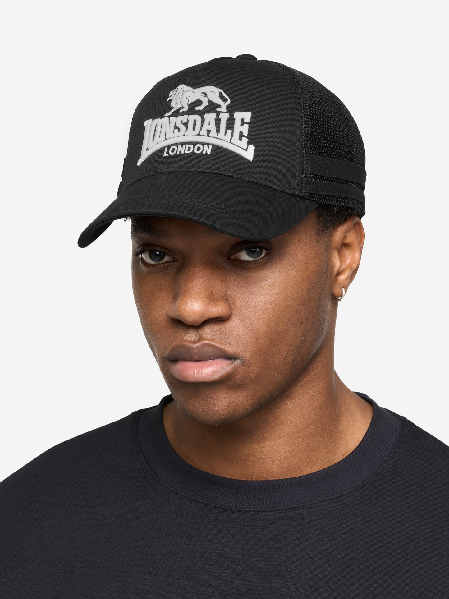 Schwarze Lonsdale Snapback Kappe mit 3D-Logo & atmungsaktivem Mesh