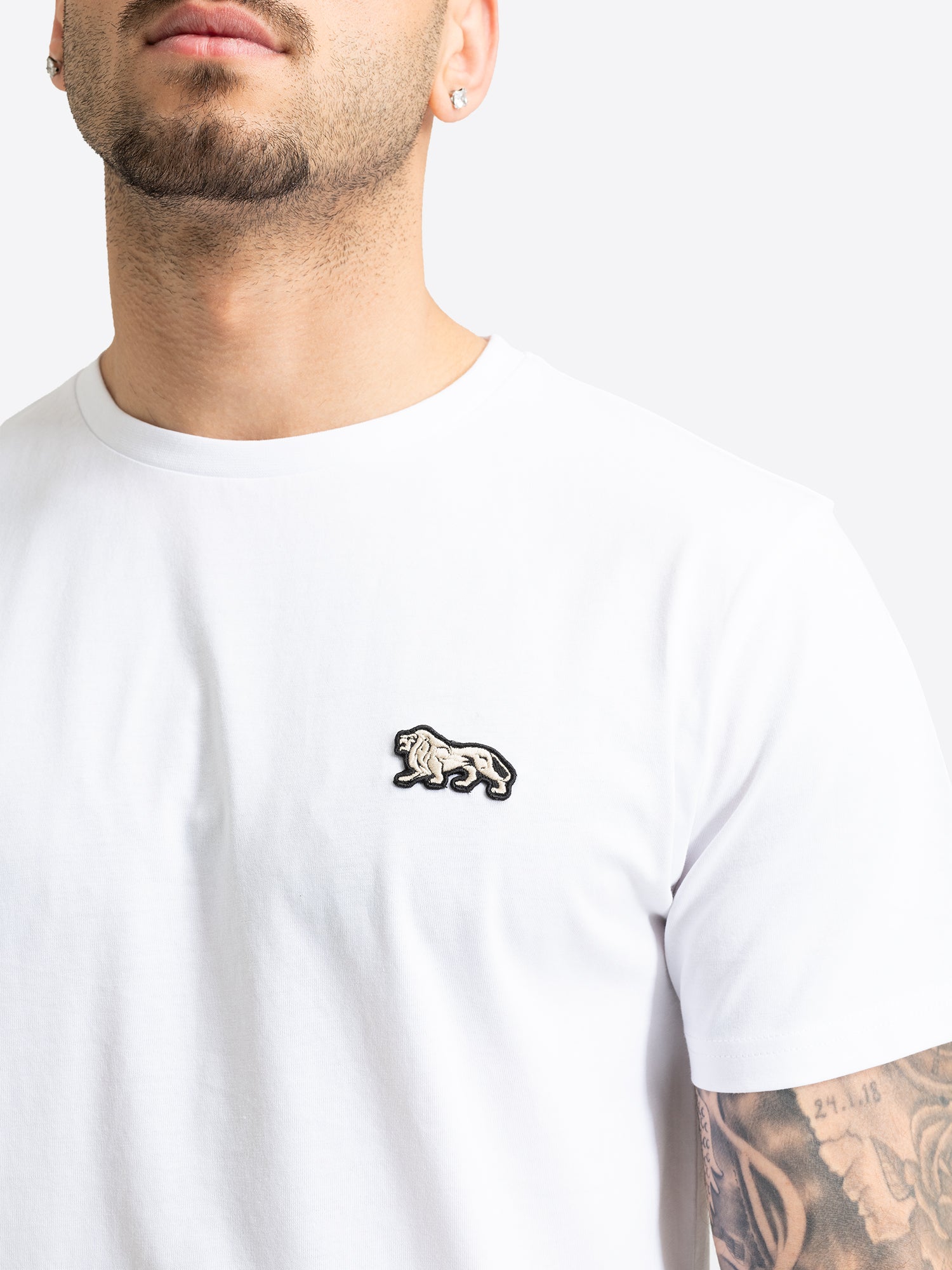 Lonsdale Herren T-Shirt in Weiss mit Löwen-Logo, normale Passform