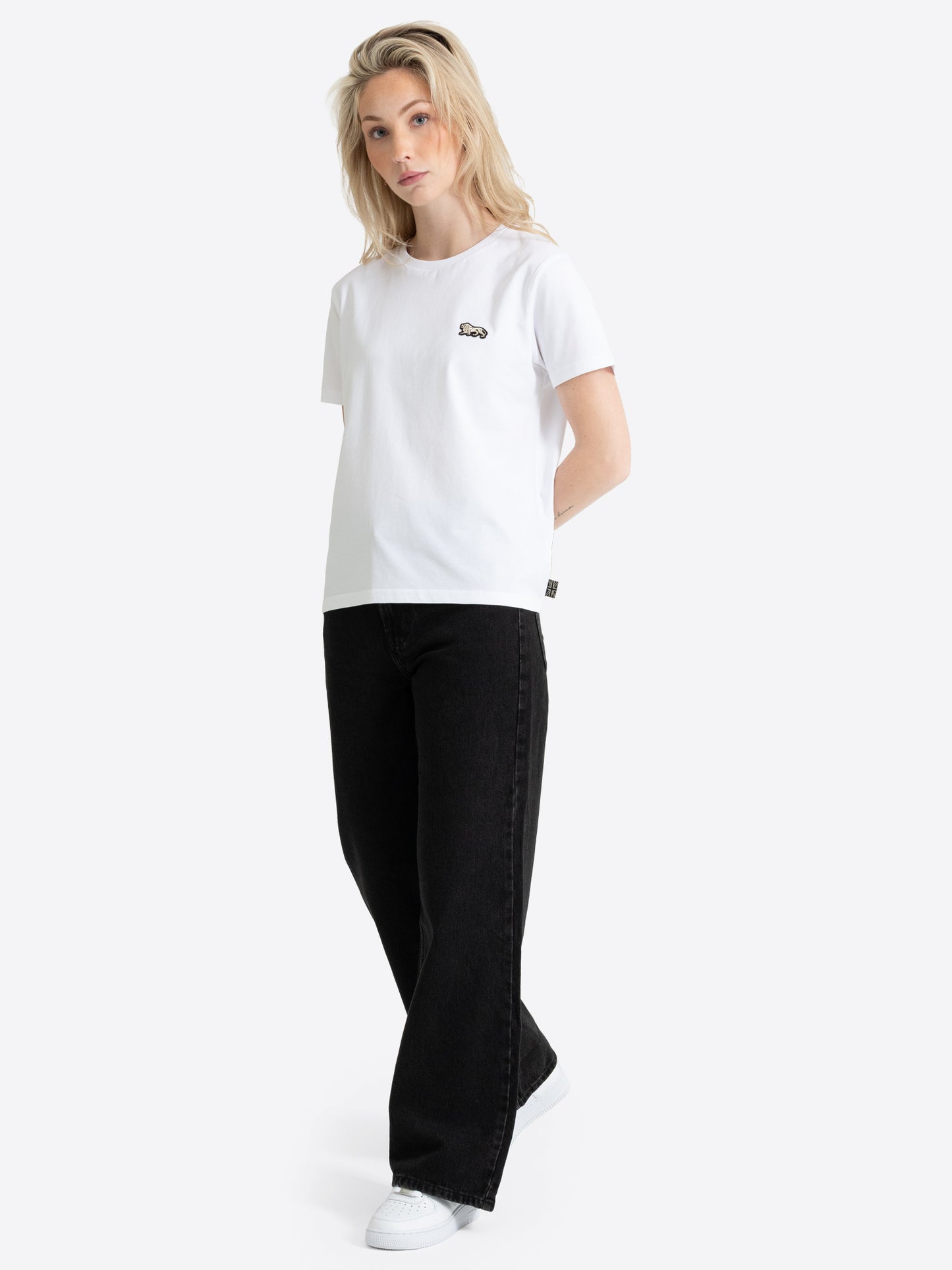 Lonsdale Damen T-Shirt Weiss – Klassisches Baumwoll-Shirt mit kleinem Löwen-Badge.