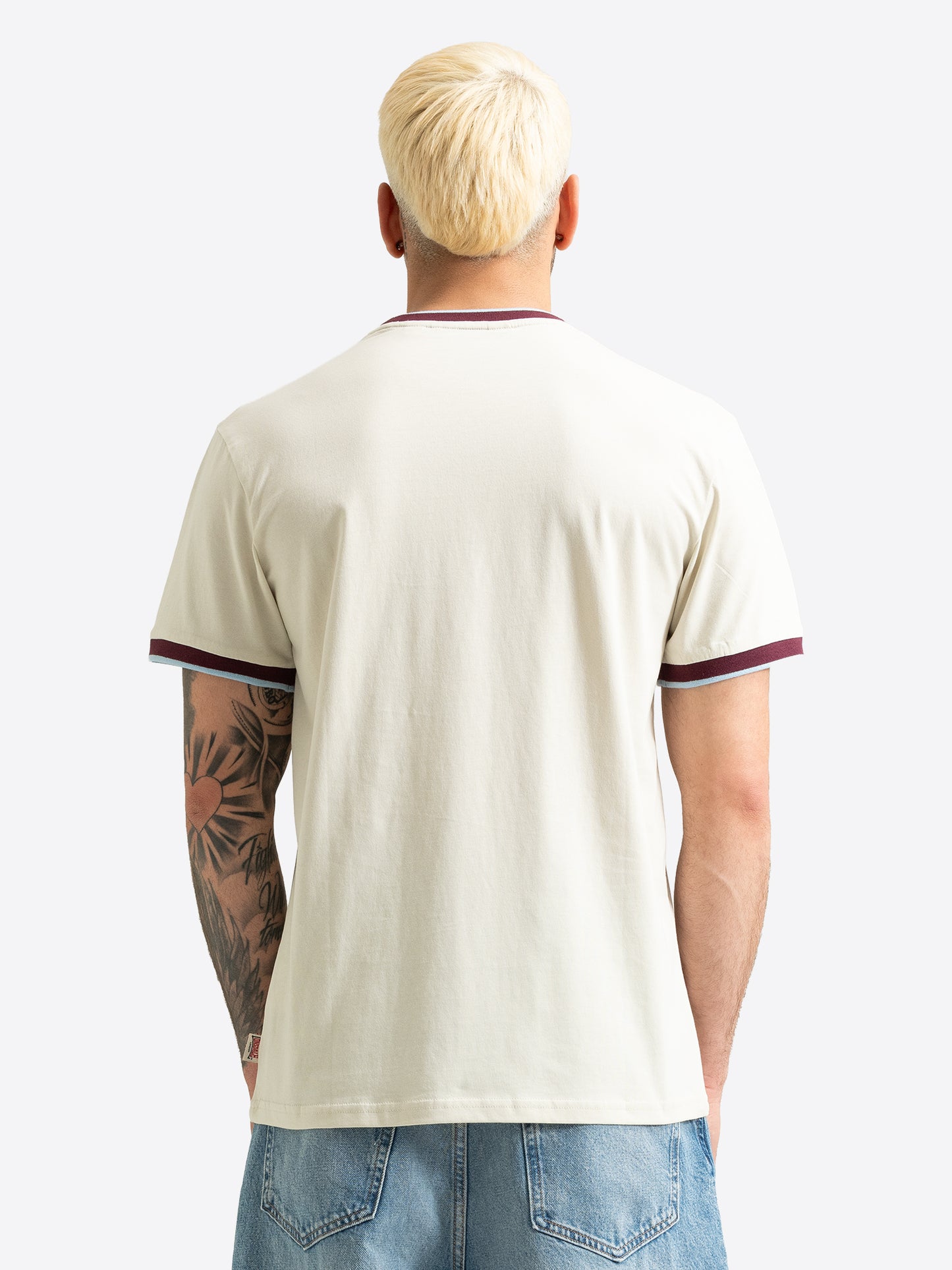 Lonsdale T-Shirt für Herren in Bone White mit gestreiften Bündchen – Rückansicht
