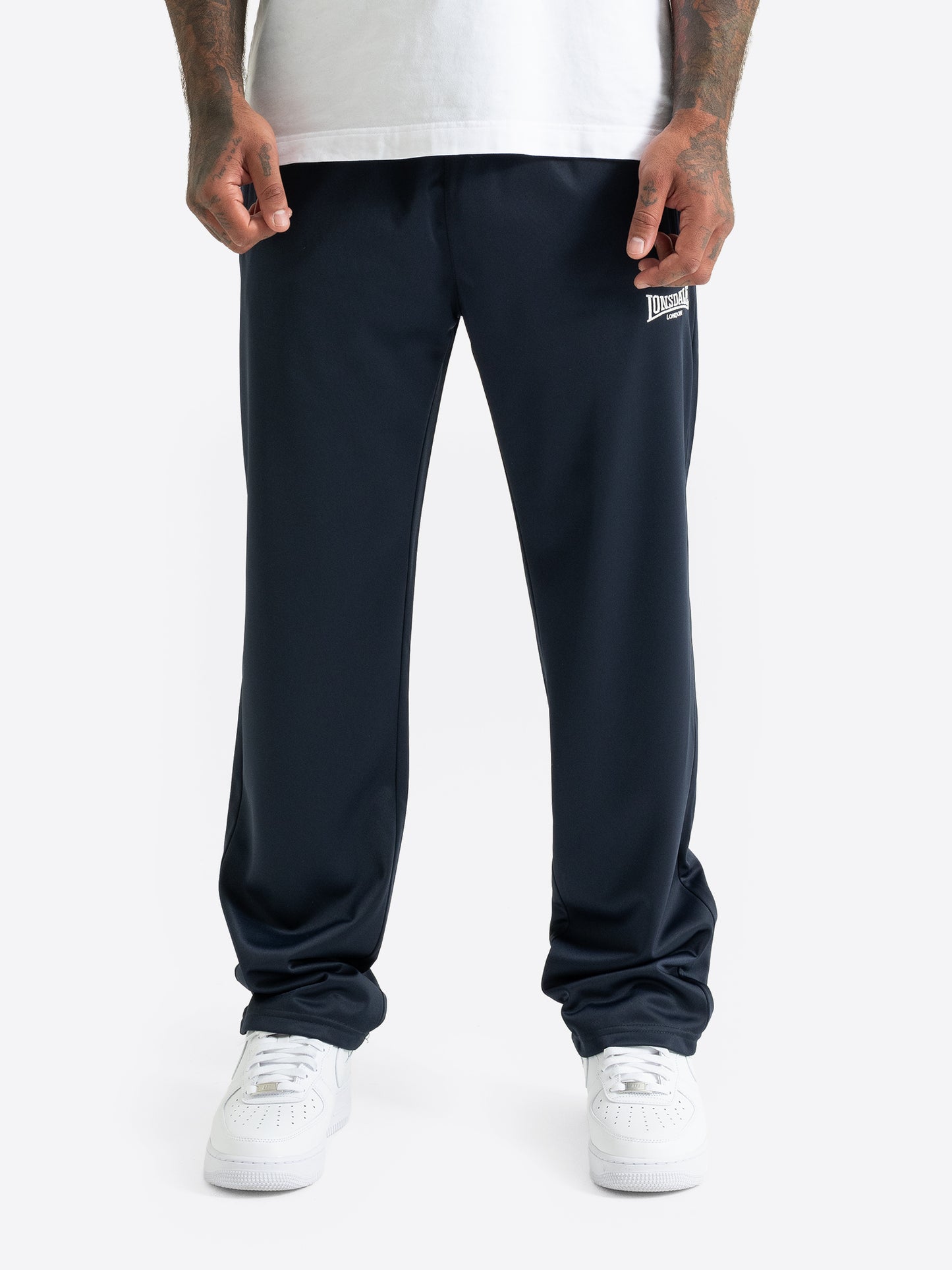  Dunkelblaue Lonsdale Herren-Jogginghose in normaler Passform mit Logo-Stickerei.