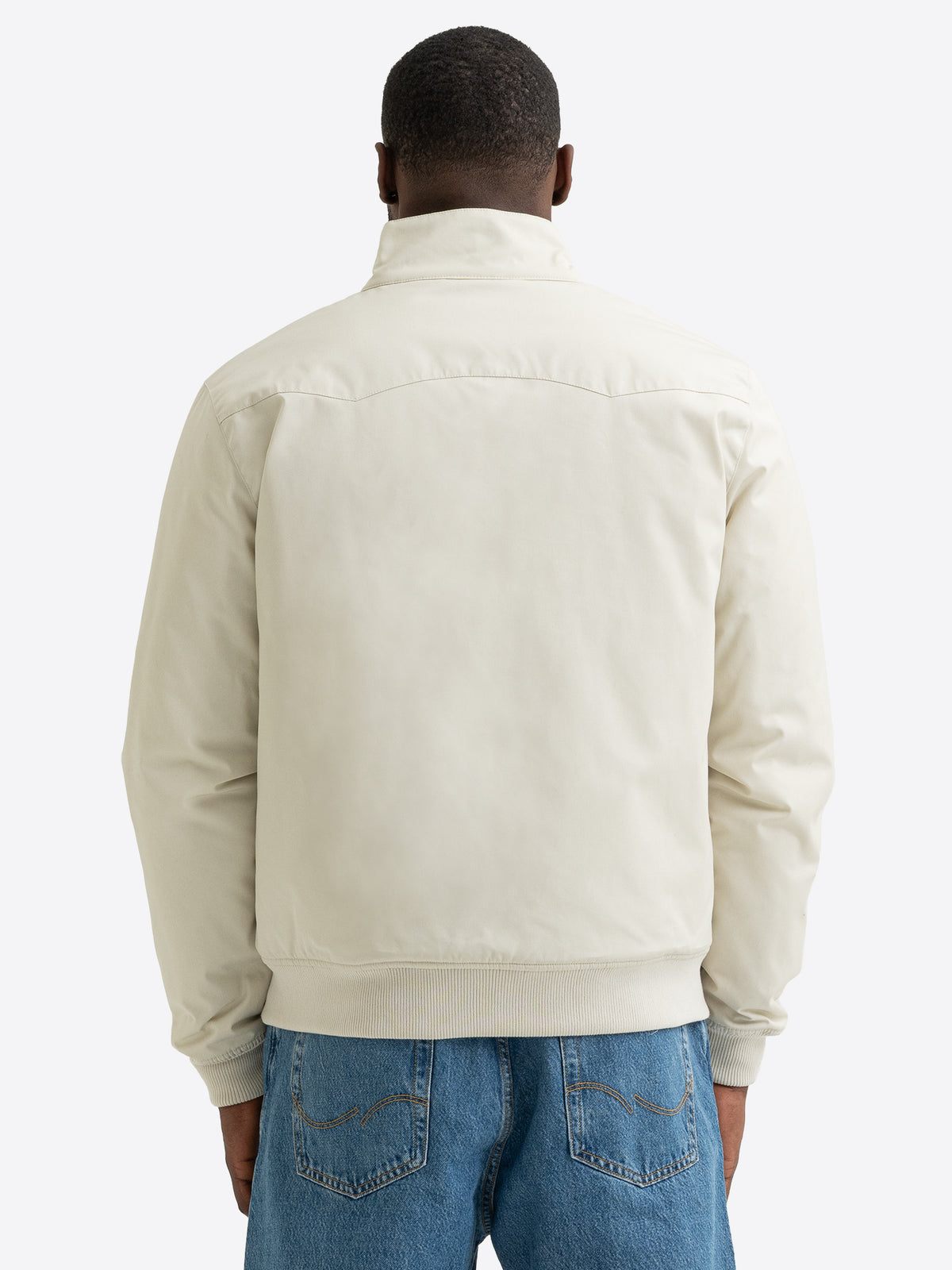 Rückansicht der beigen Lonsdale Herren Jacke in schmaler Passform