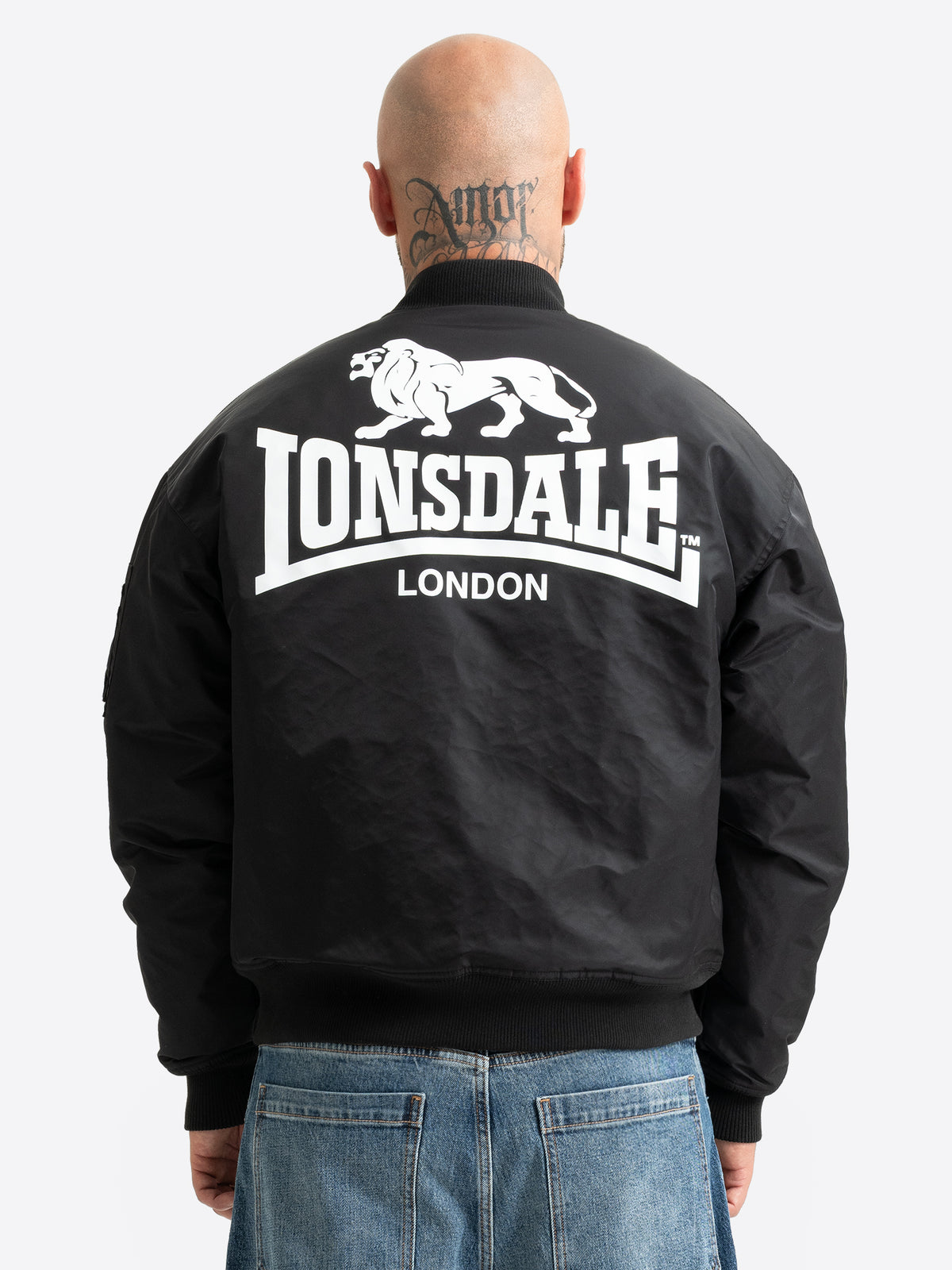 Schwarze Lonsdale Bomberjacke Herren – Rückansicht mit grossem Logo-Print.